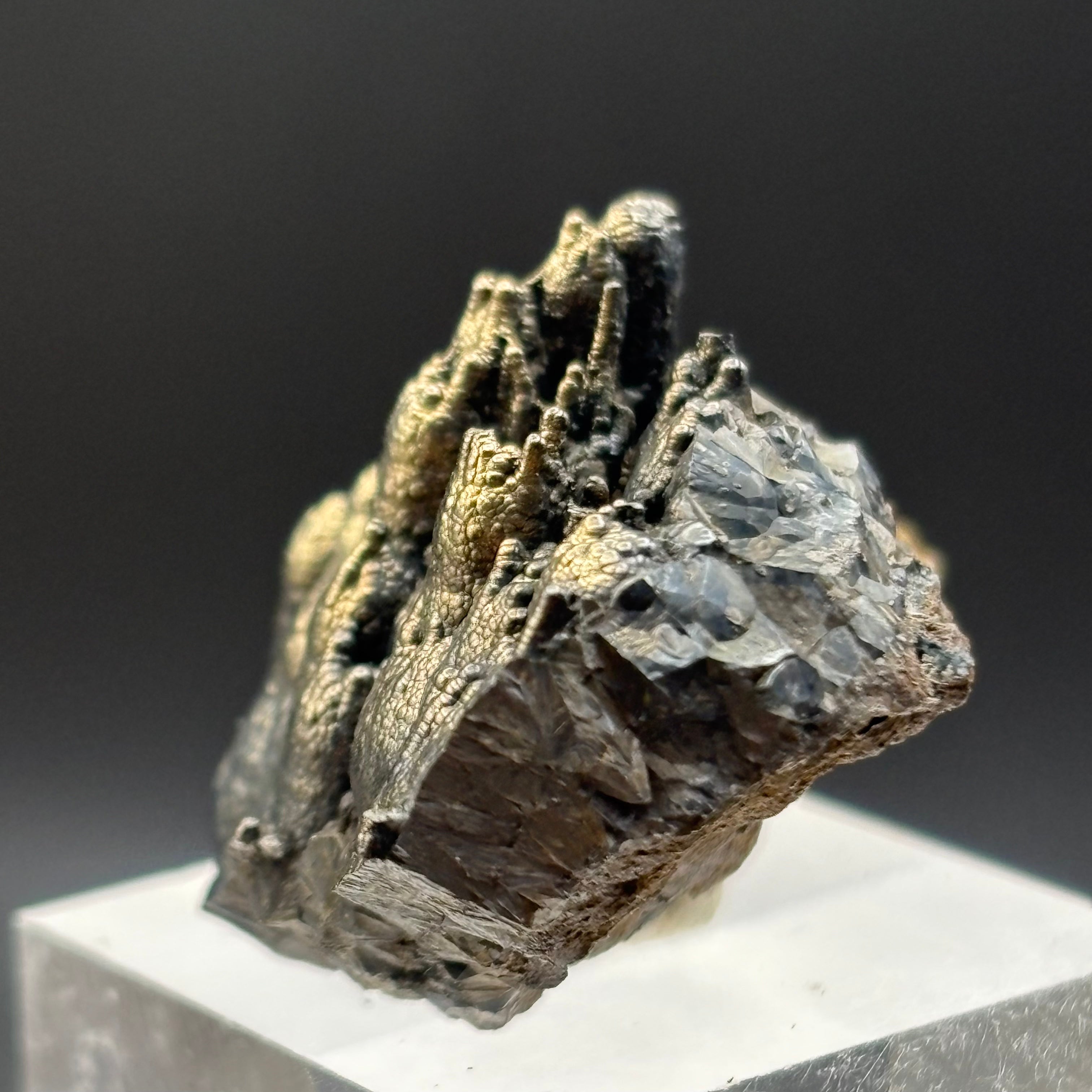 Golden Hematite - 010