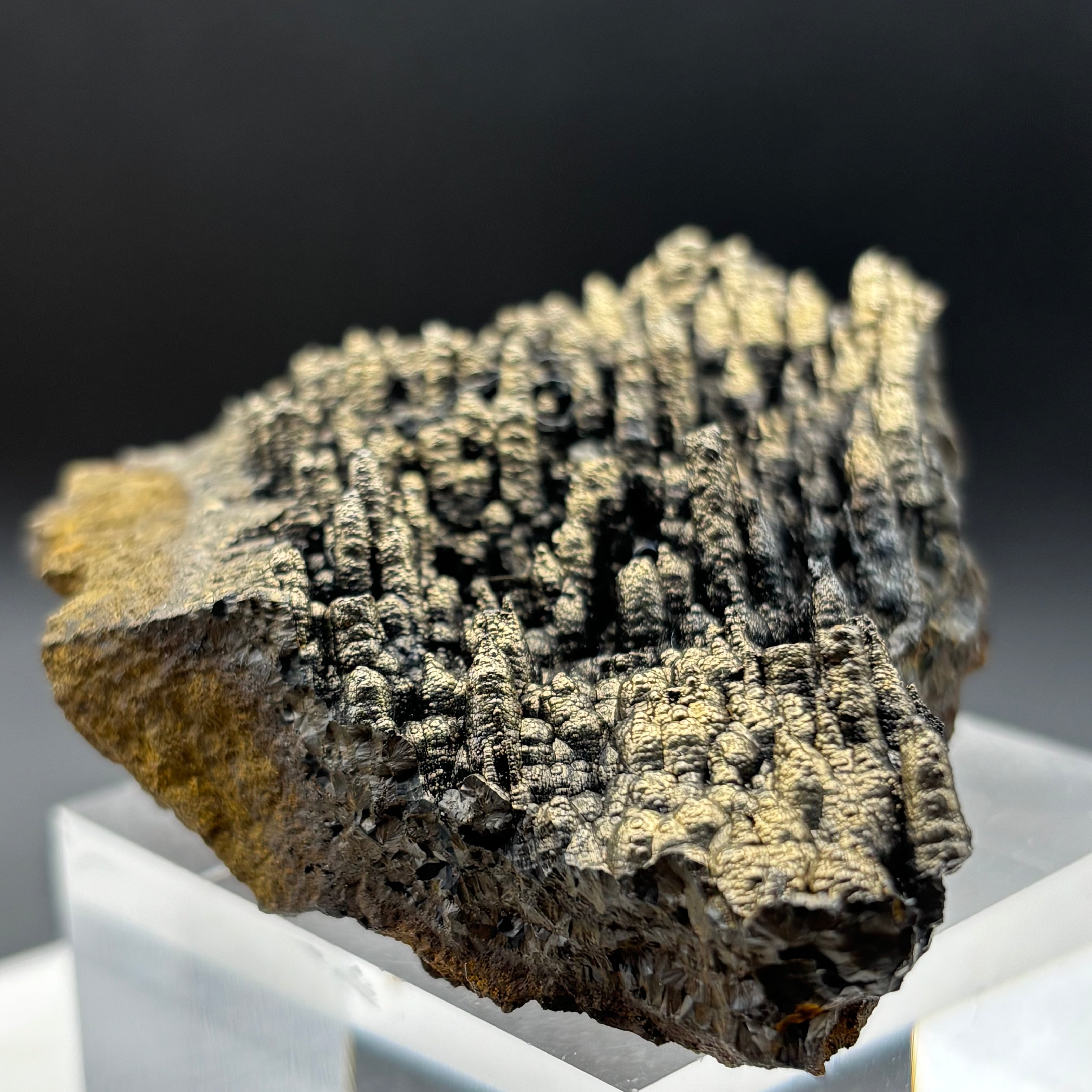 Golden Hematite - 037