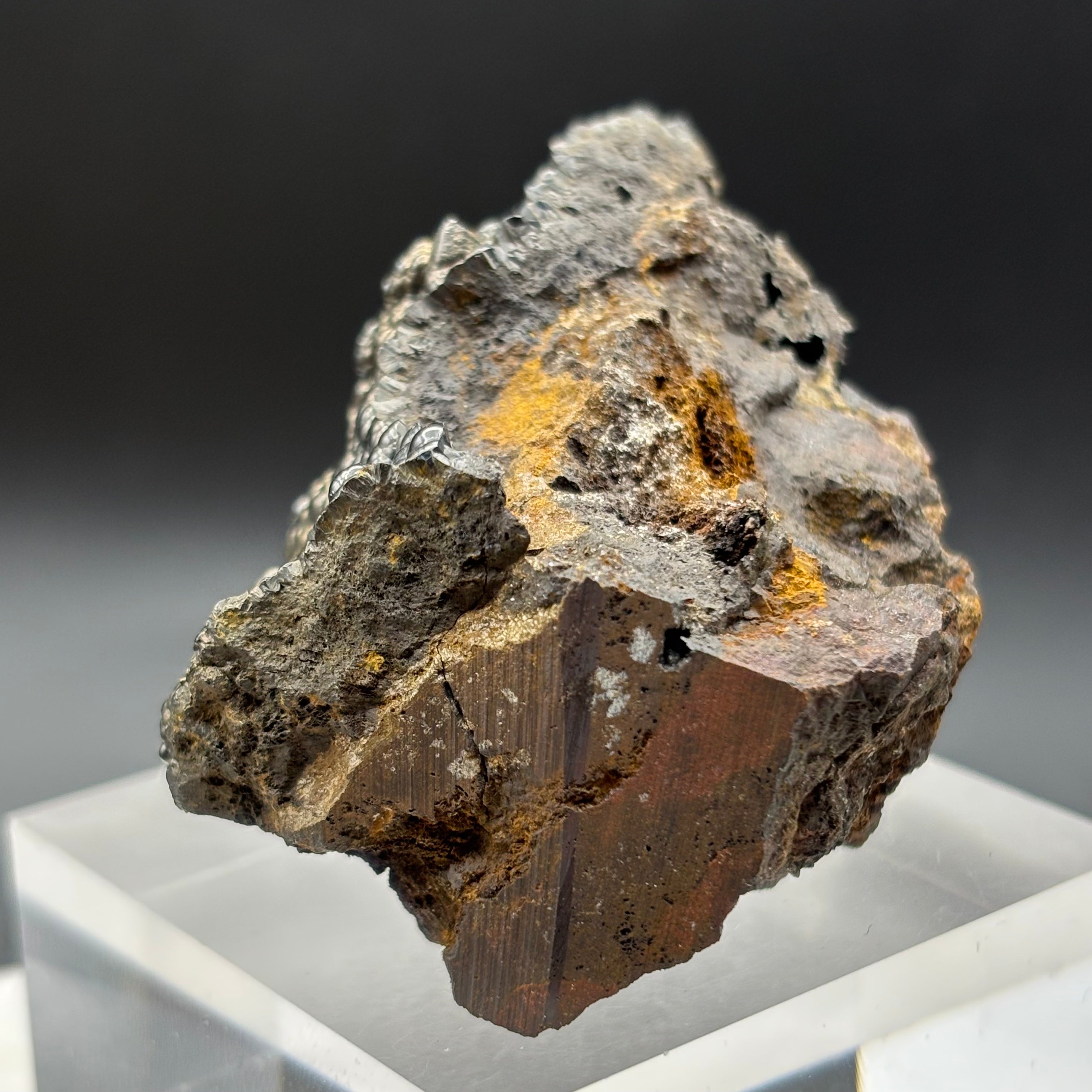 Golden Hematite - 046