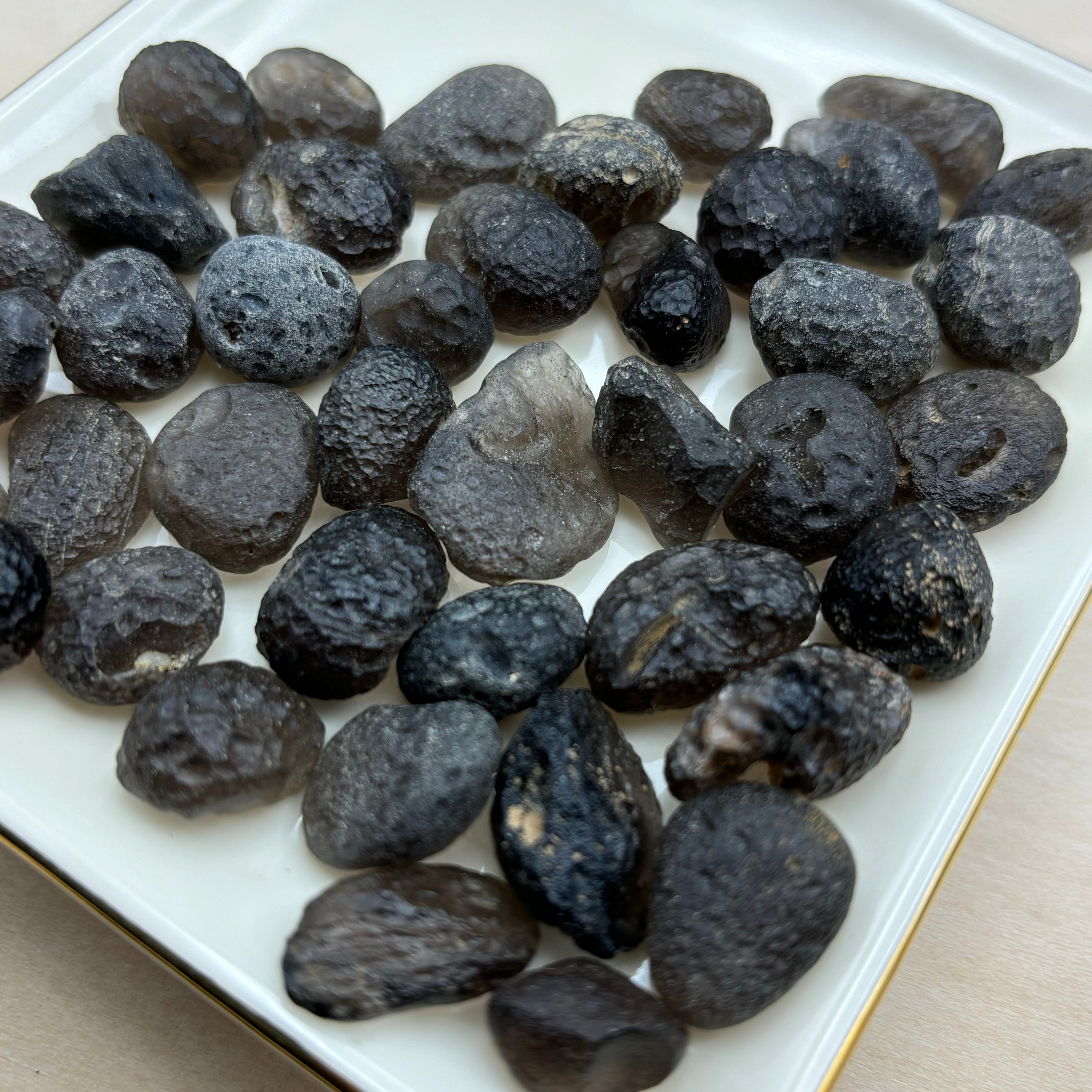 Tektite