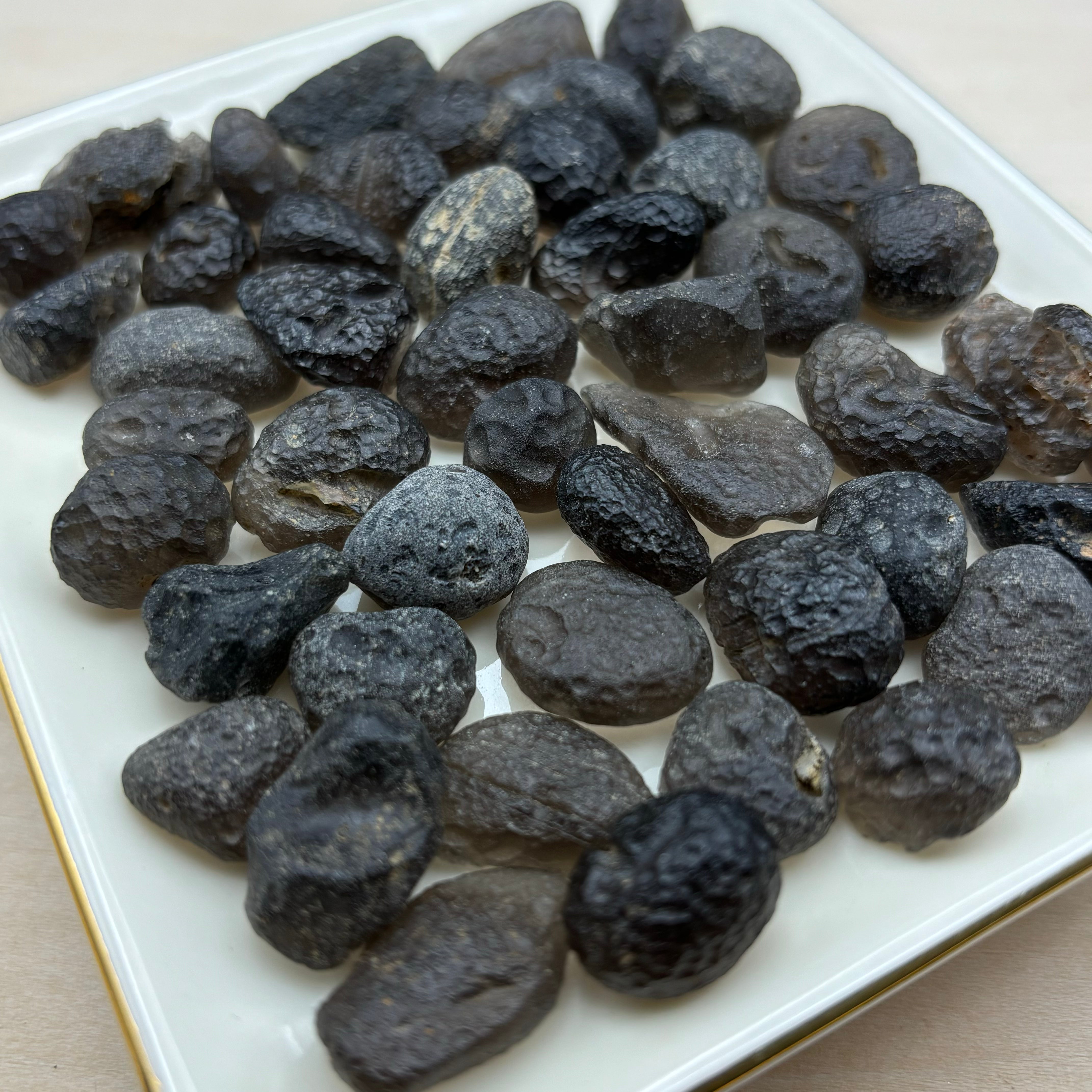 Tektite