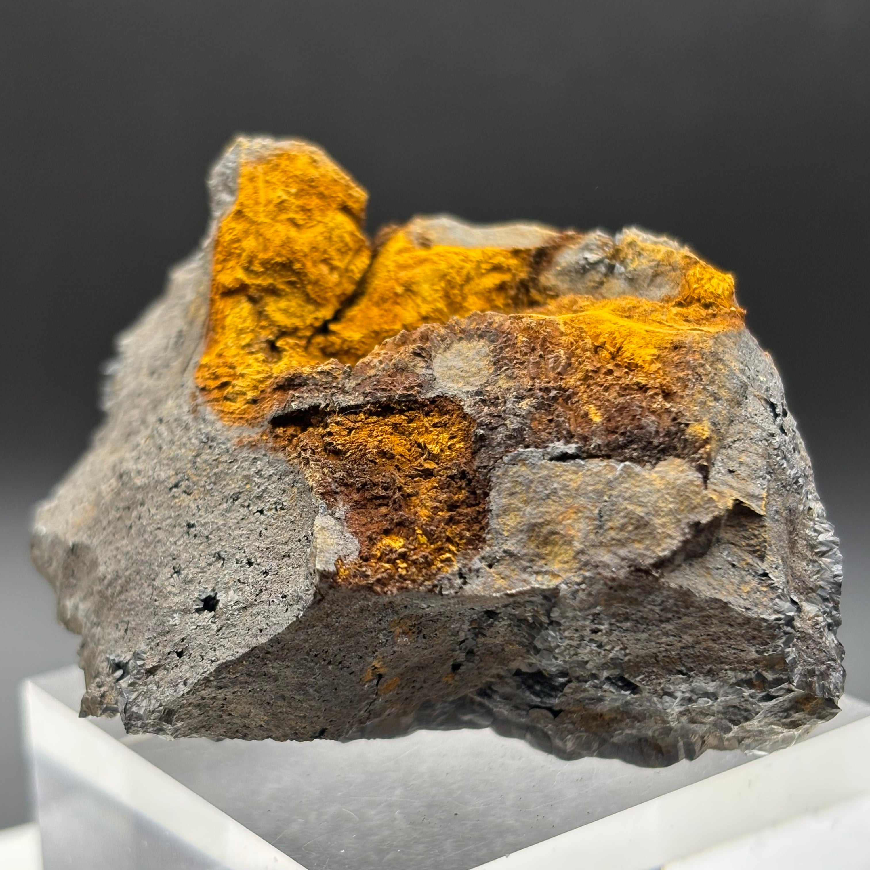 Golden Hematite - 049