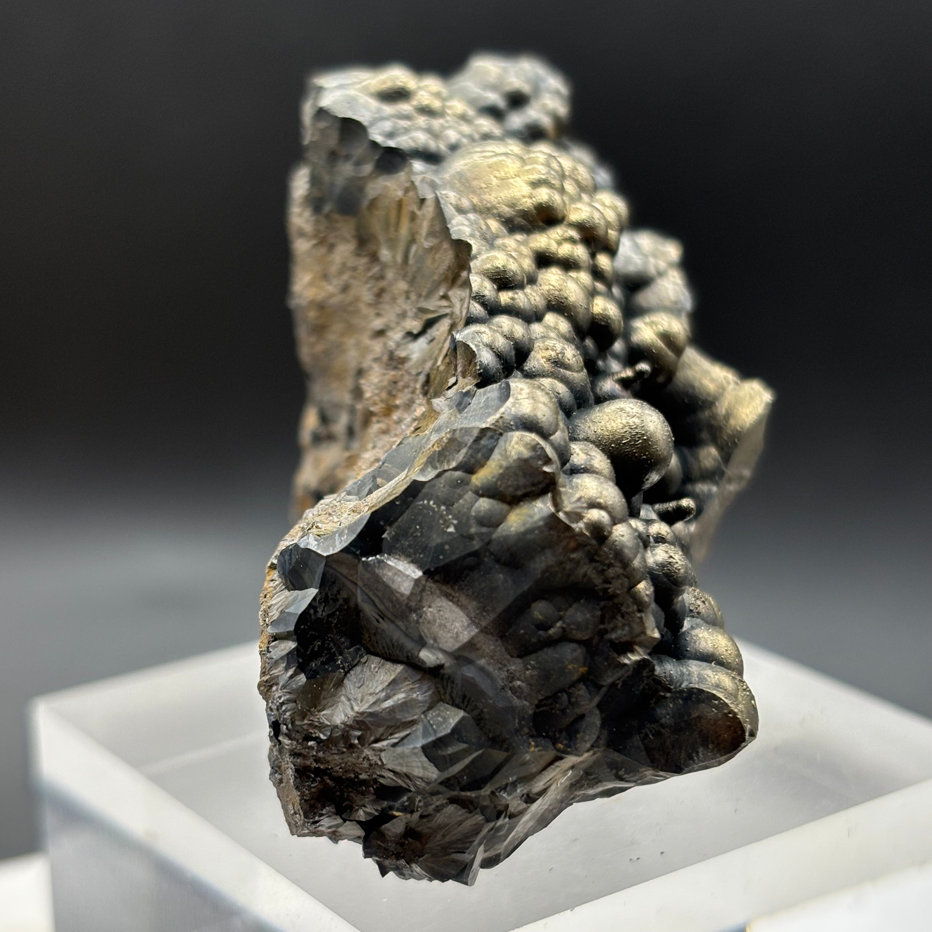 Golden Hematite - 055