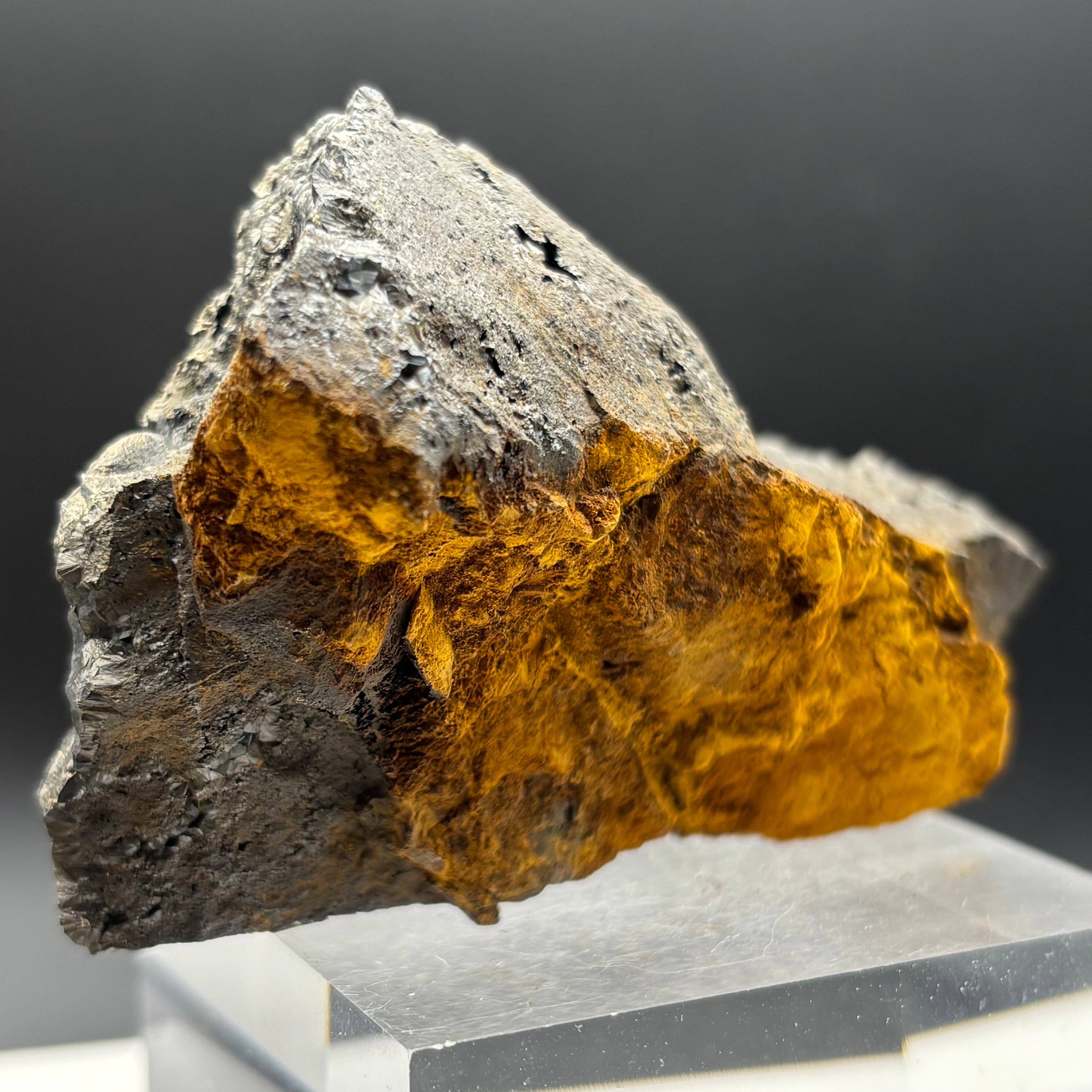 Golden Hematite - 059