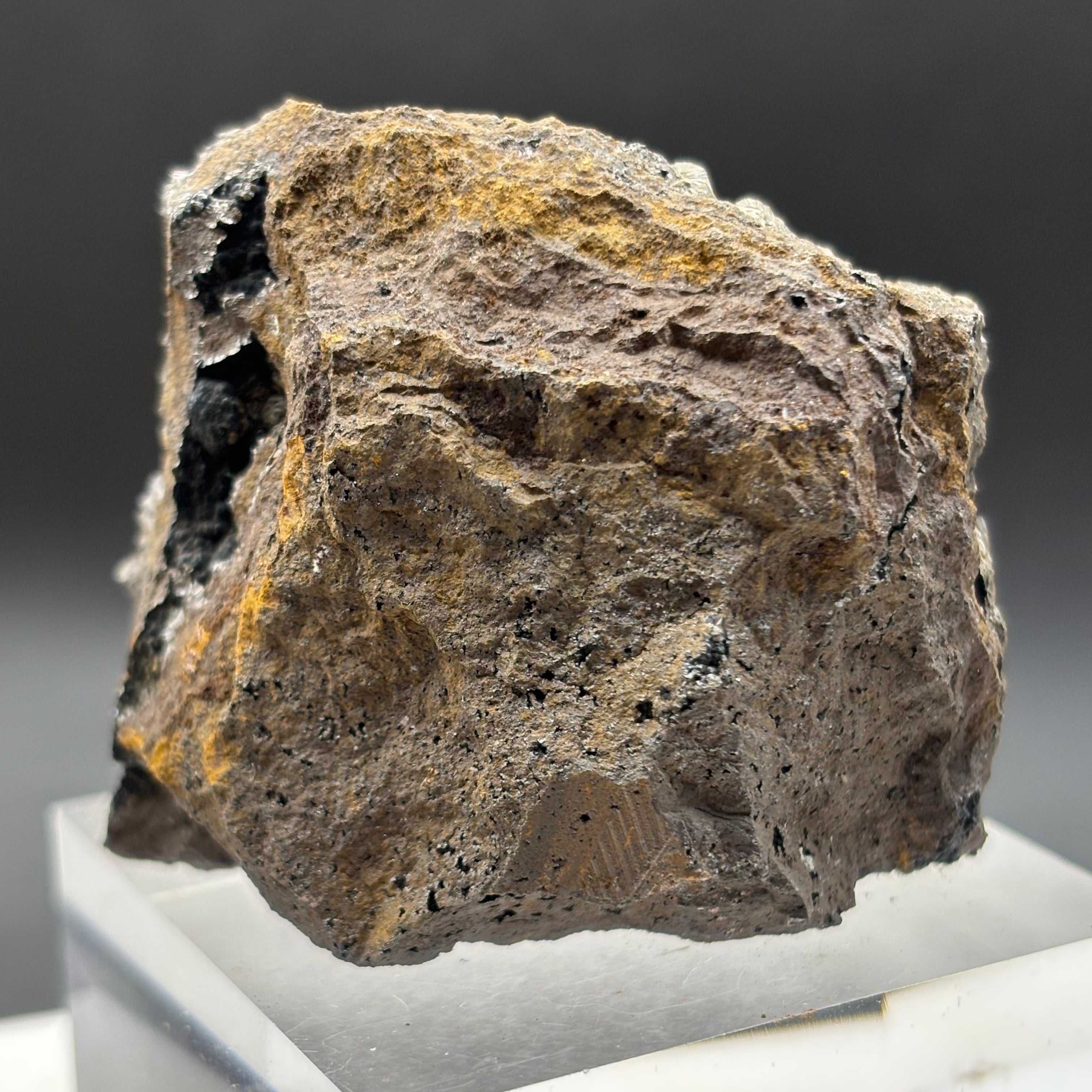 Golden Hematite - 060