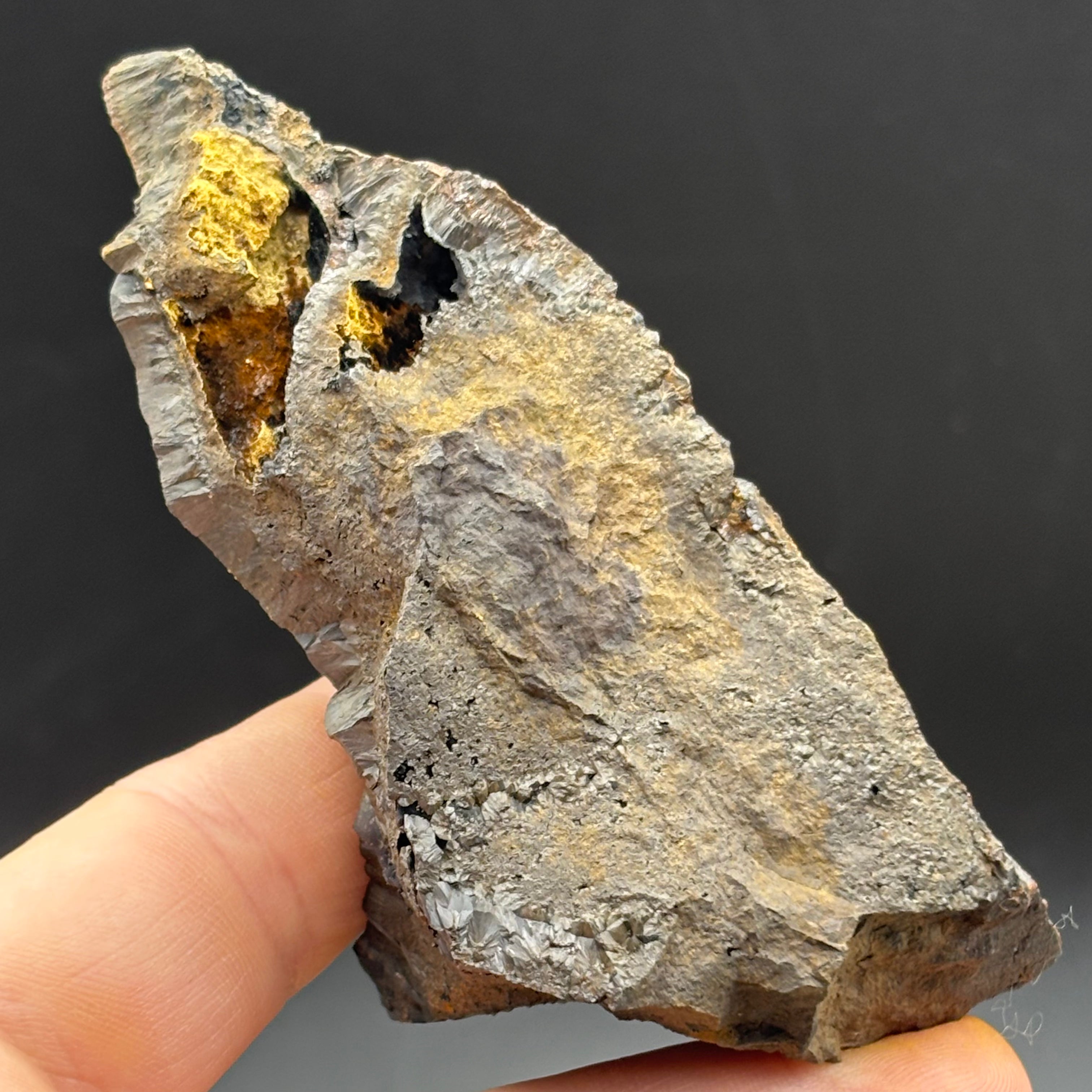 Golden Hematite - 067