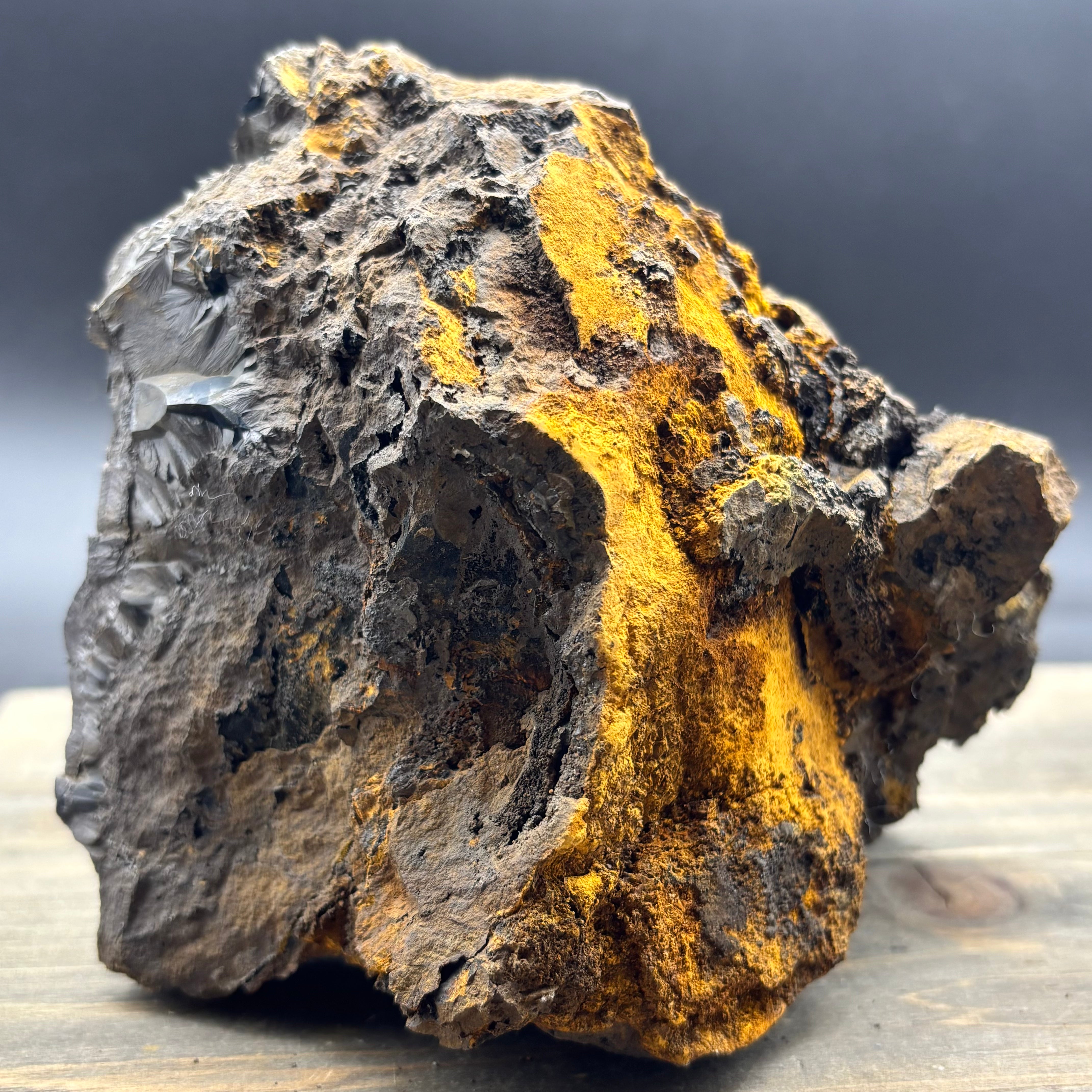 Golden Hematite - 081