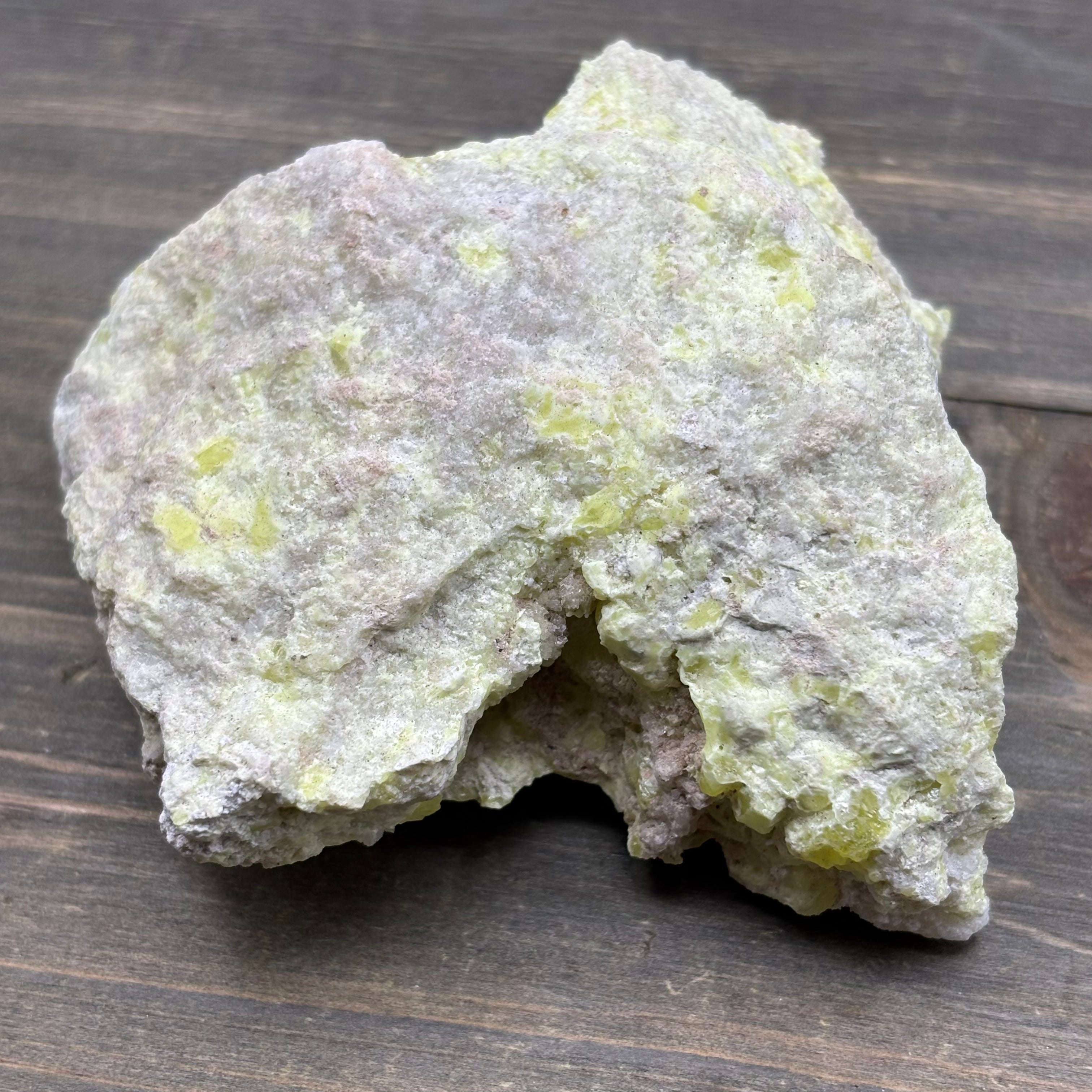 Sulfur on Quartz - 062