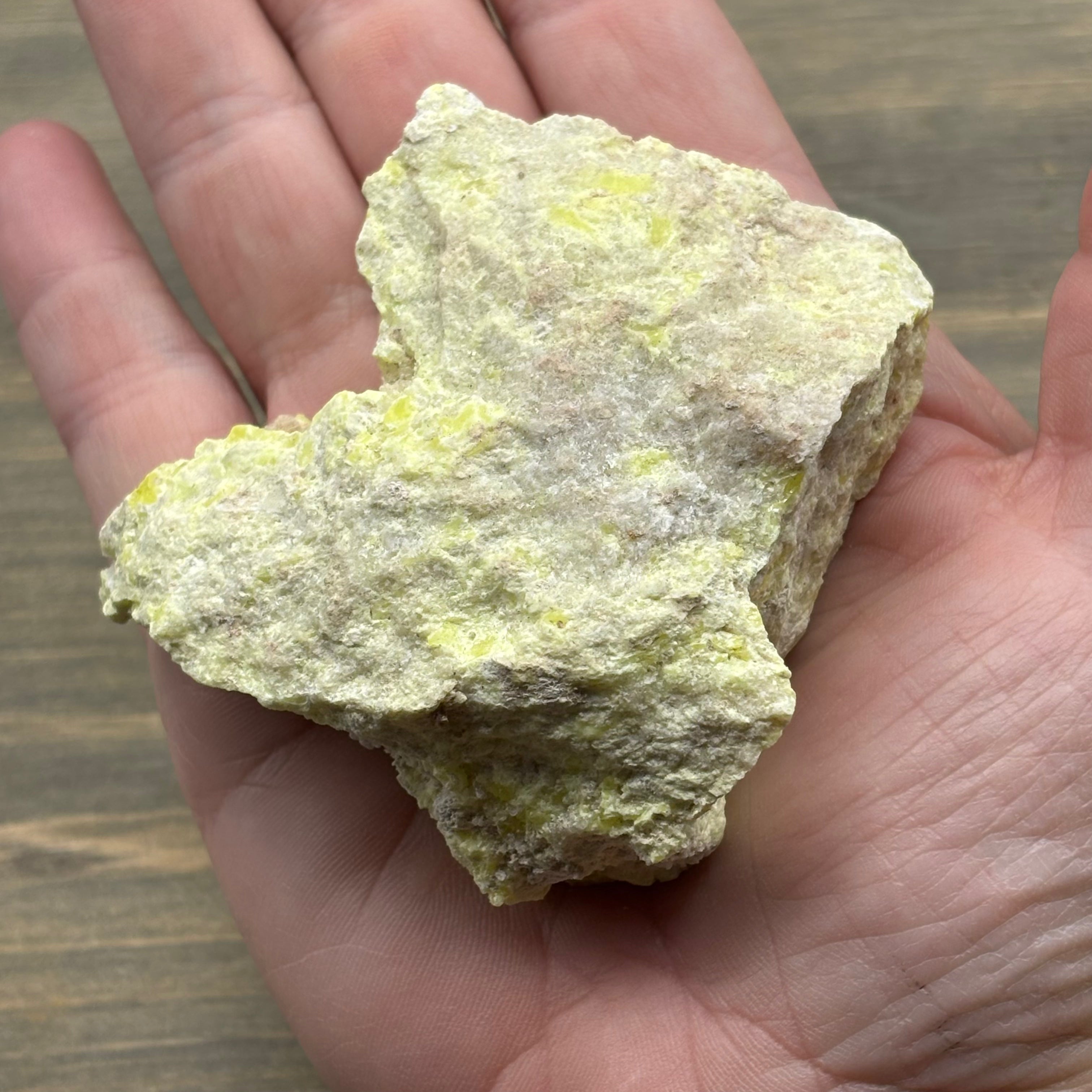 Sulfur on Quartz - 062