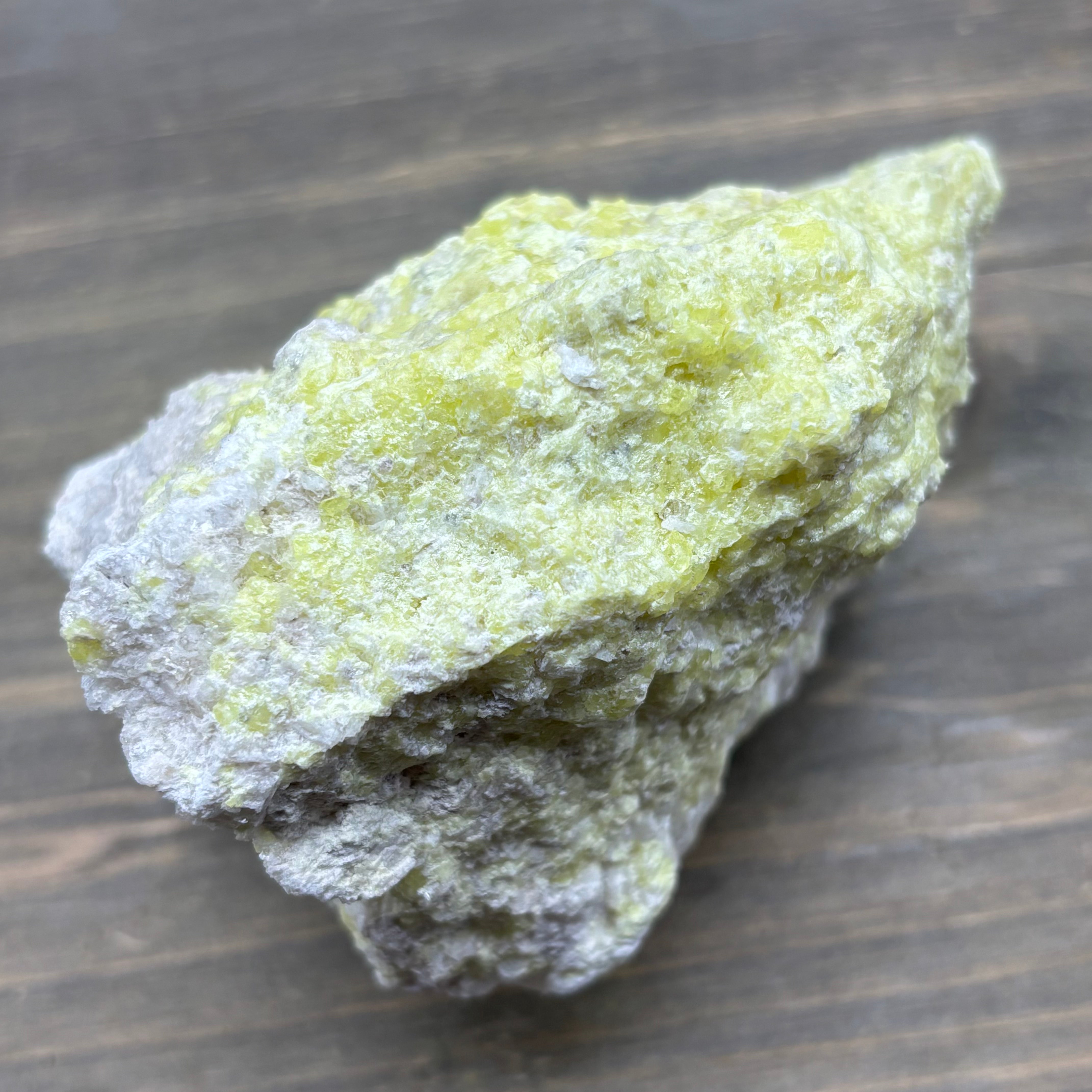 Sulfur on Quartz - 064