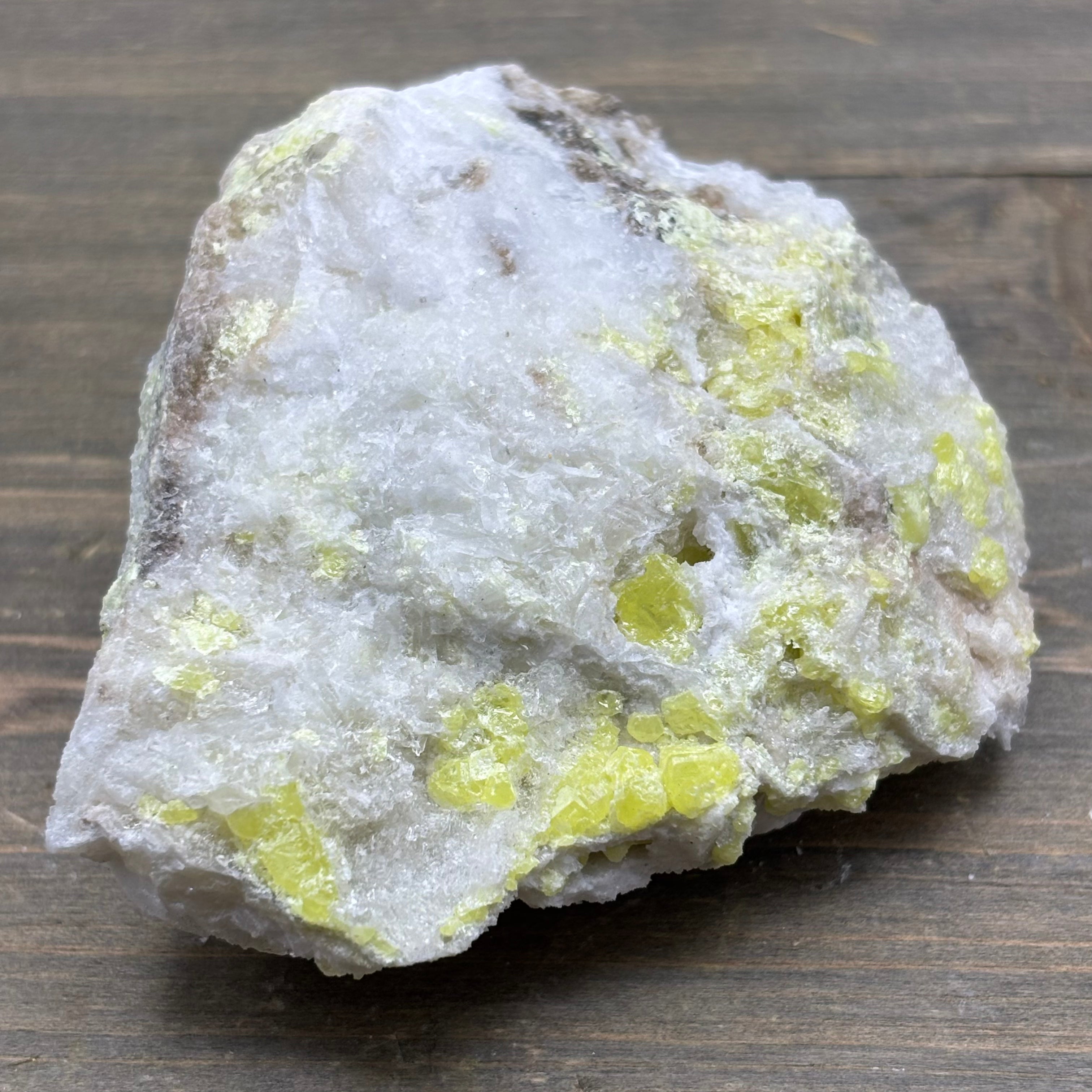 Sulfur on Quartz - 069