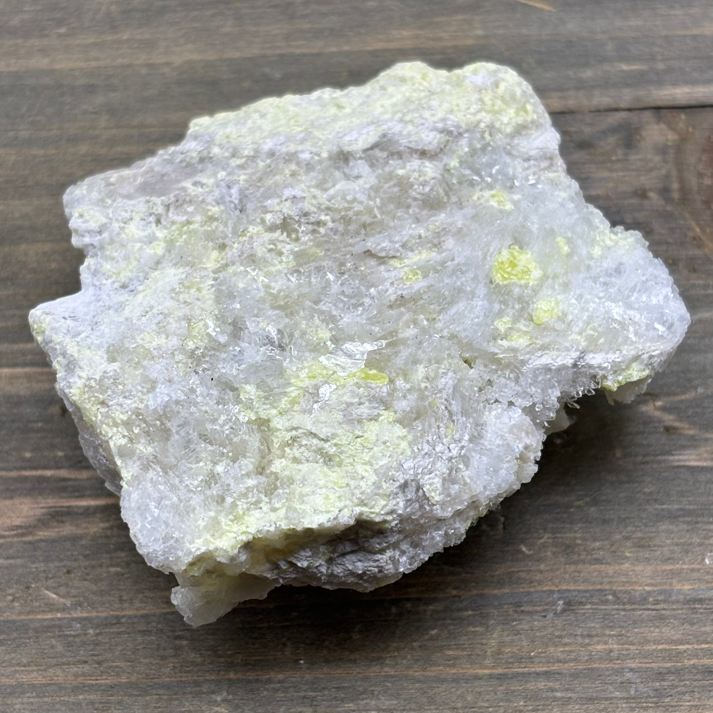 Sulfur on Quartz - 070