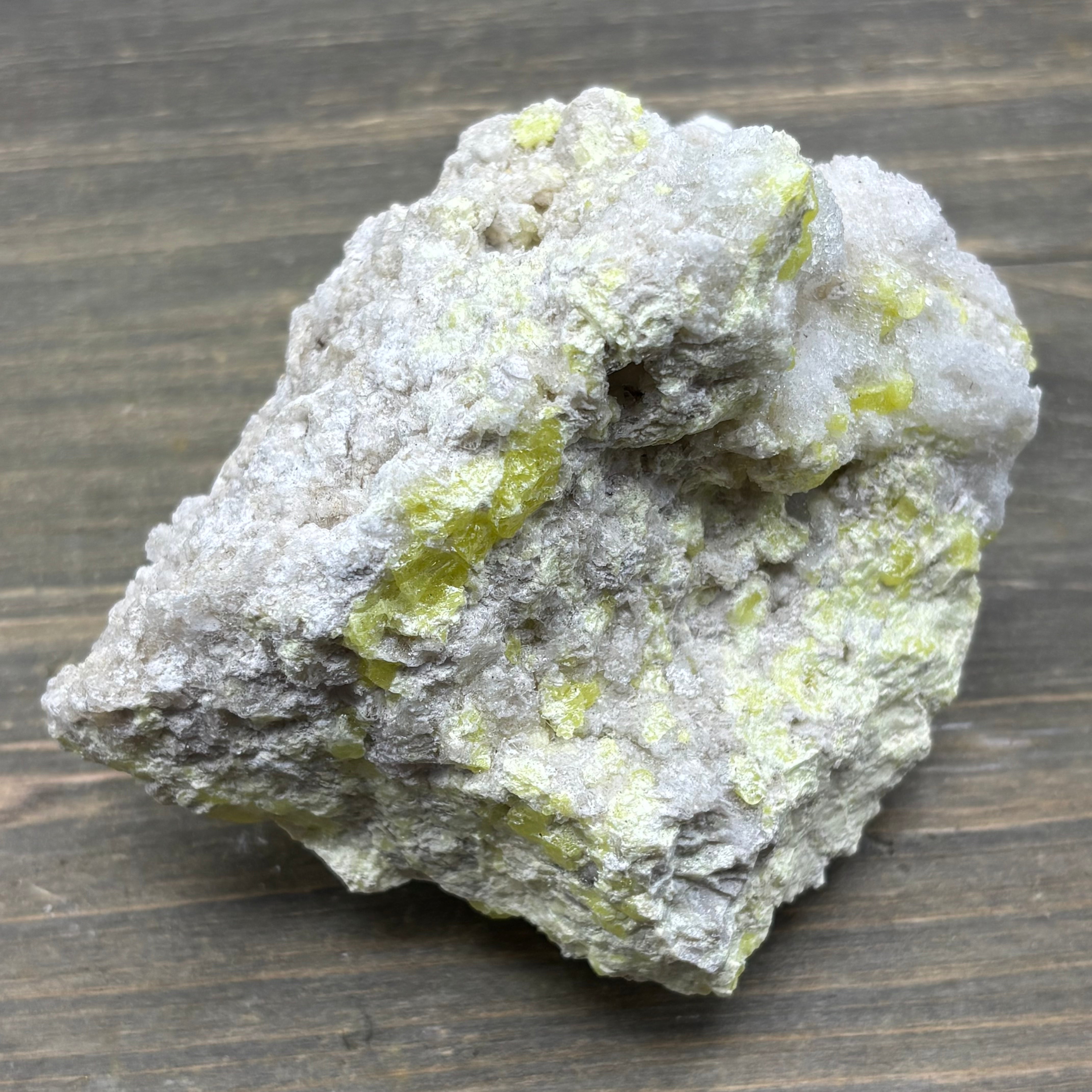 Sulfur on Quartz - 073