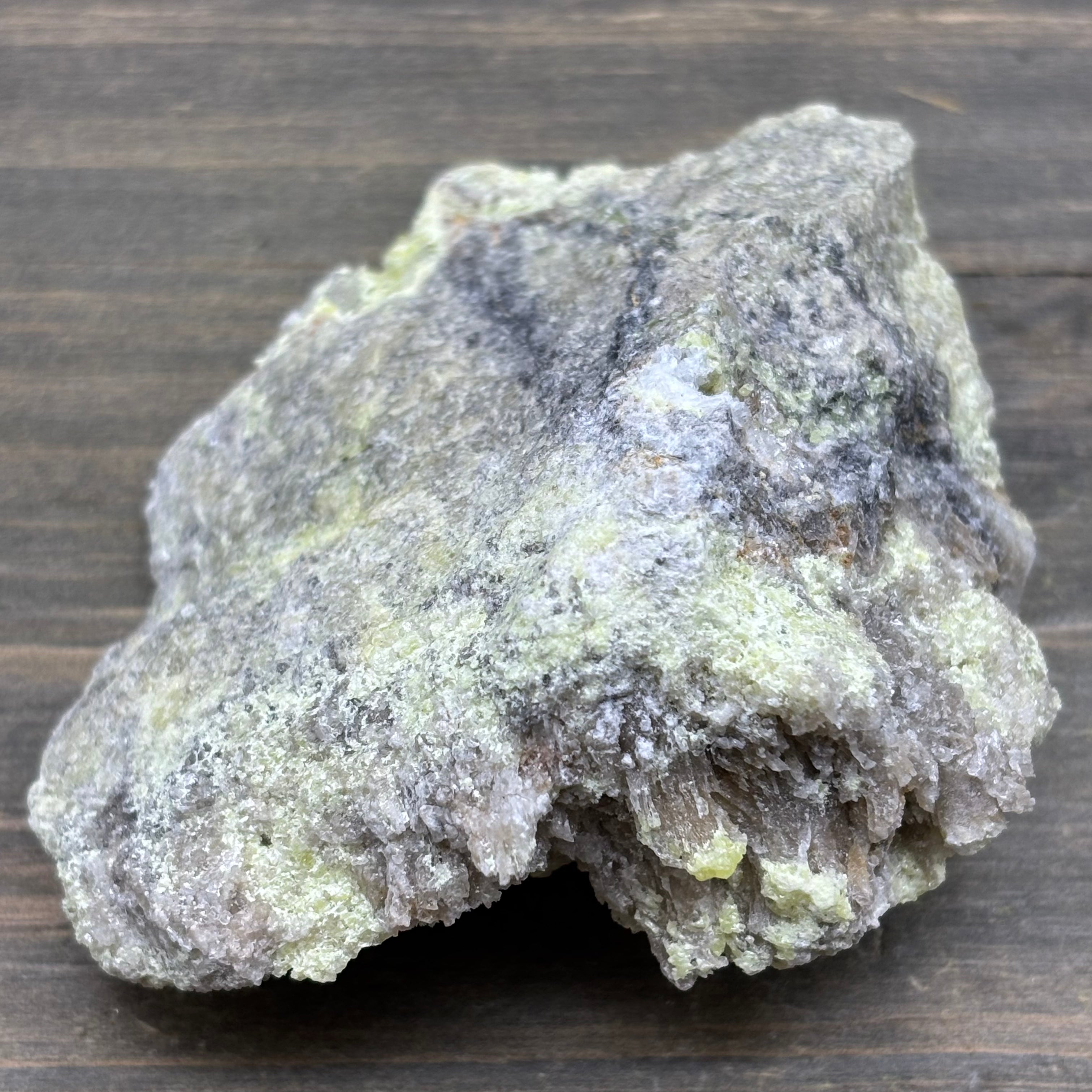 Sulfur on Quartz - 099