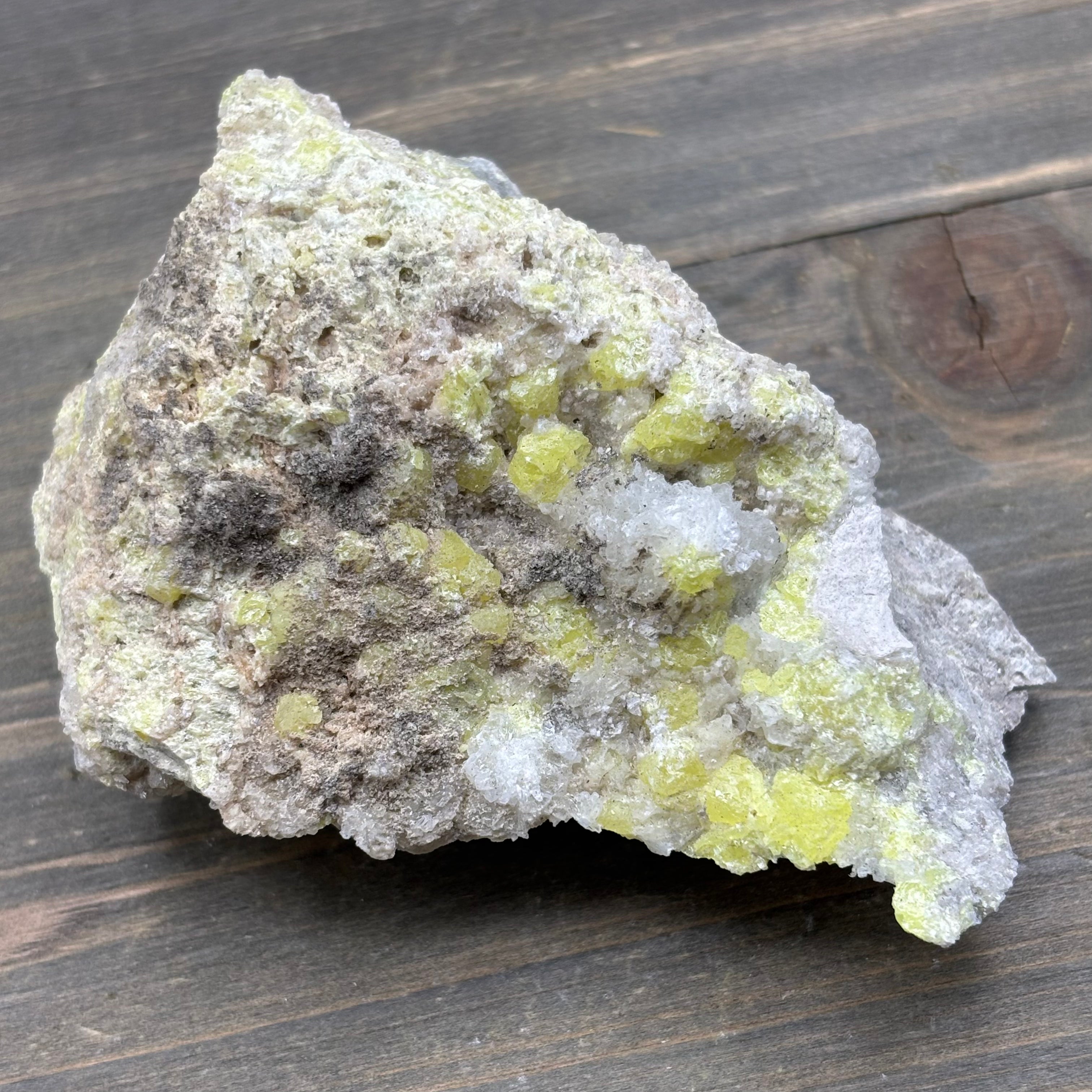 Sulfur on Quartz - 101
