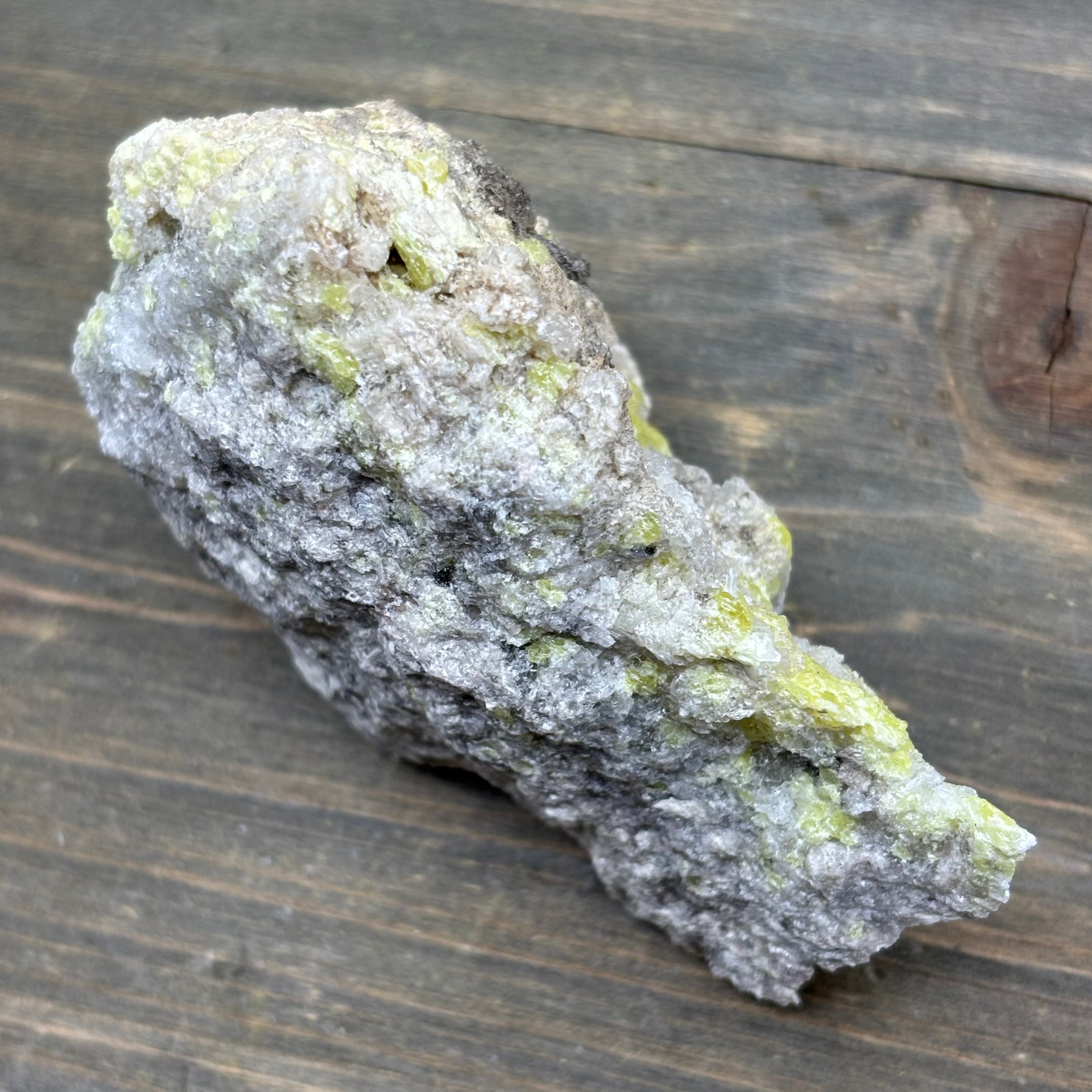 Sulfur on Quartz - 101