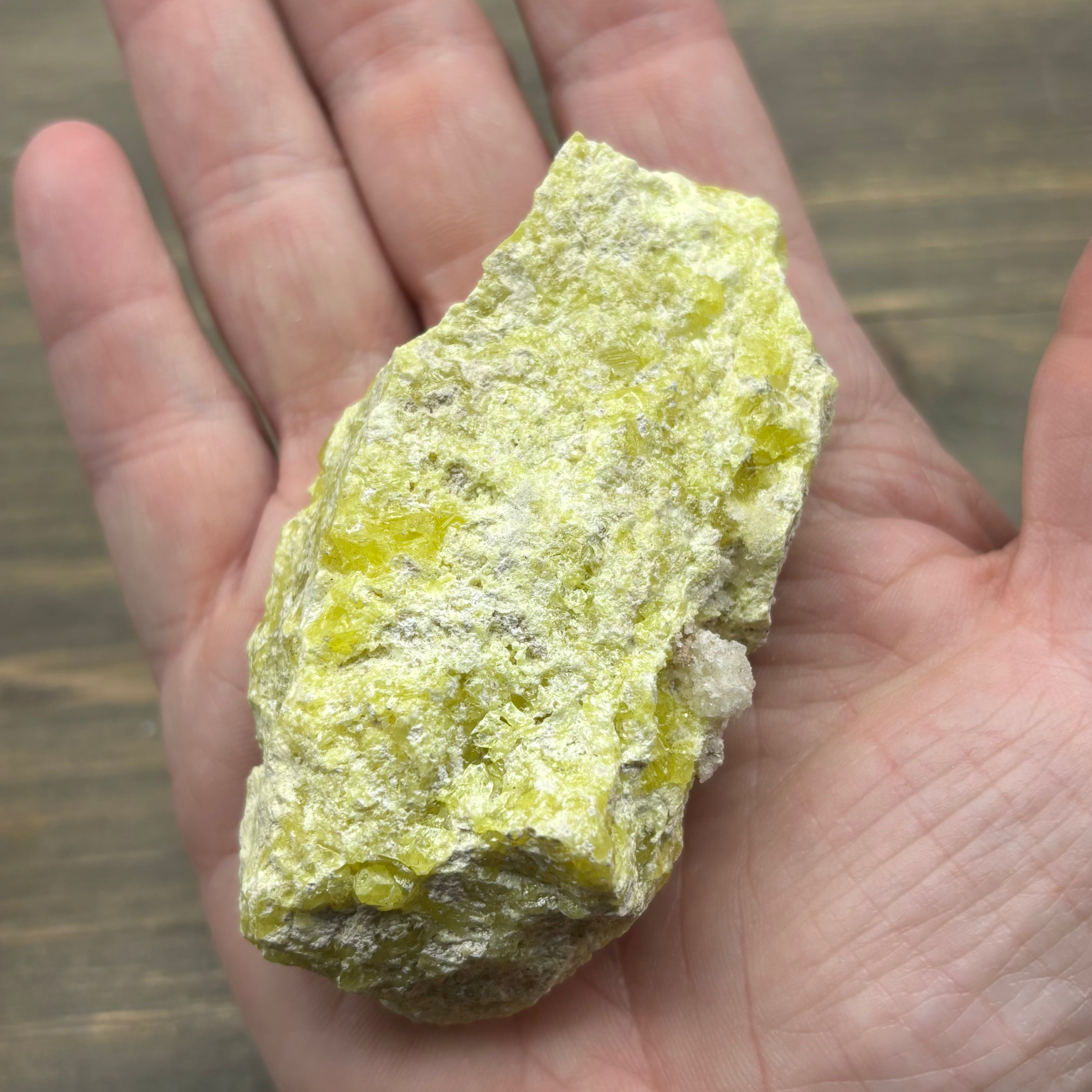Sulfur on Quartz - 102