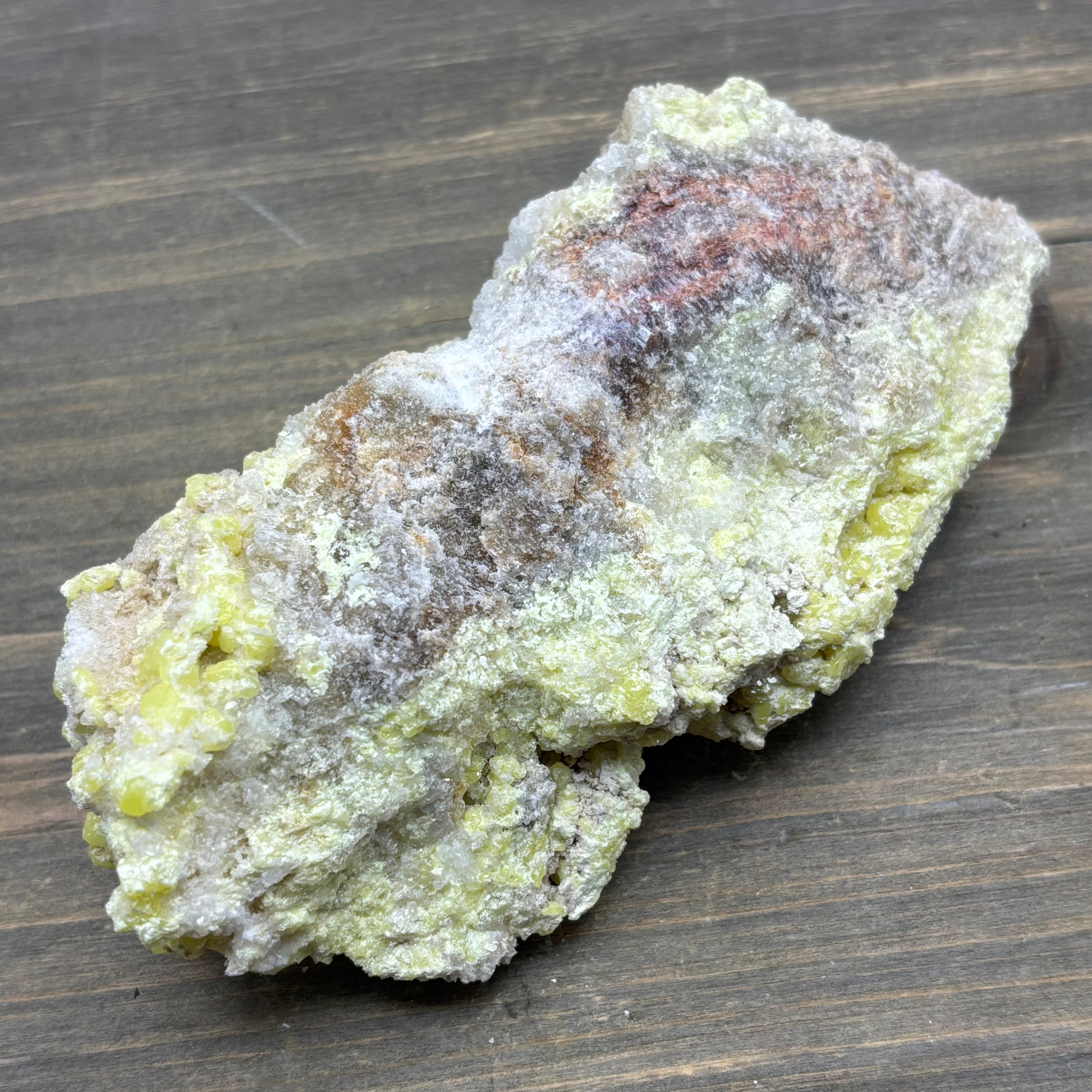 Sulfur on Quartz - 104