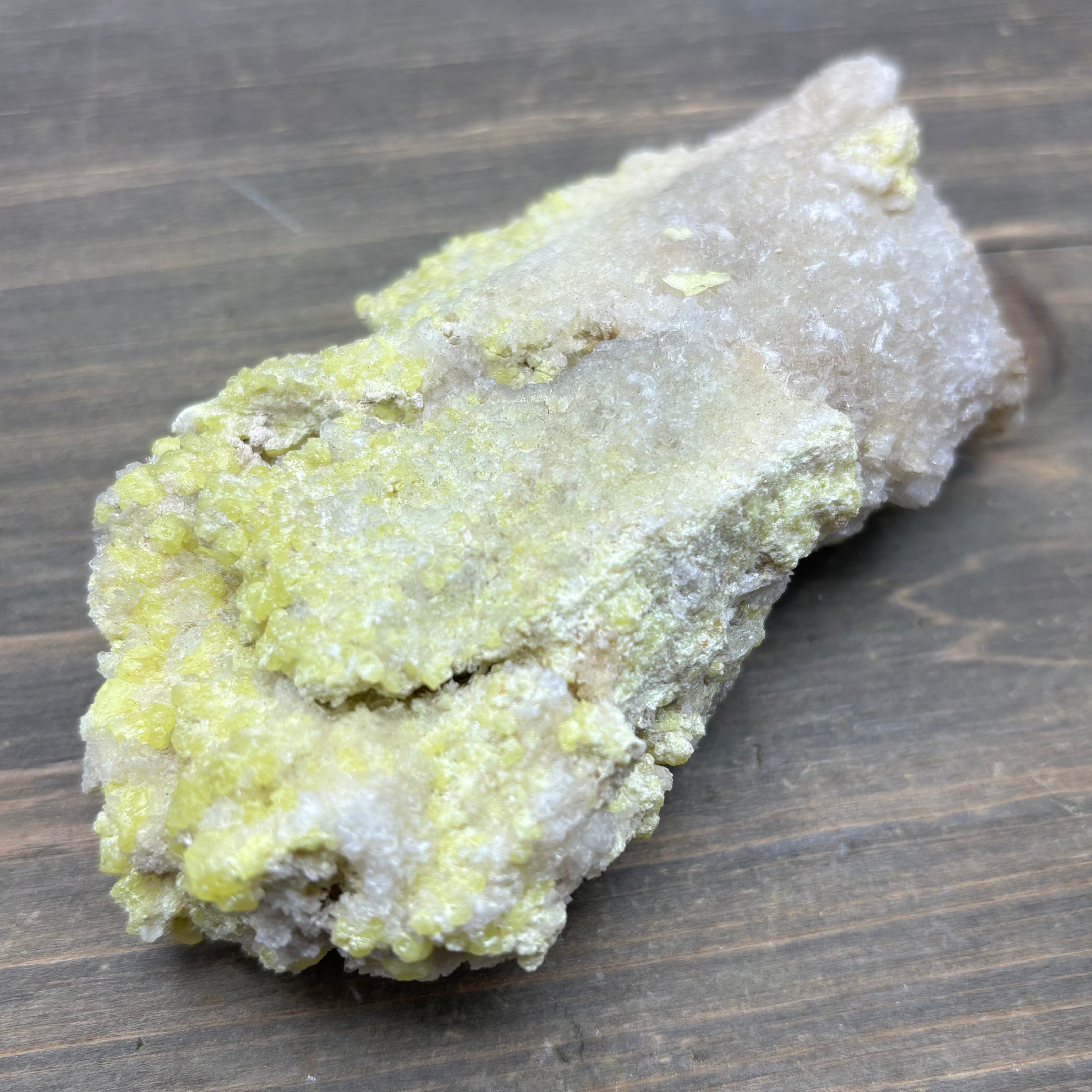 Sulfur on Quartz - 104