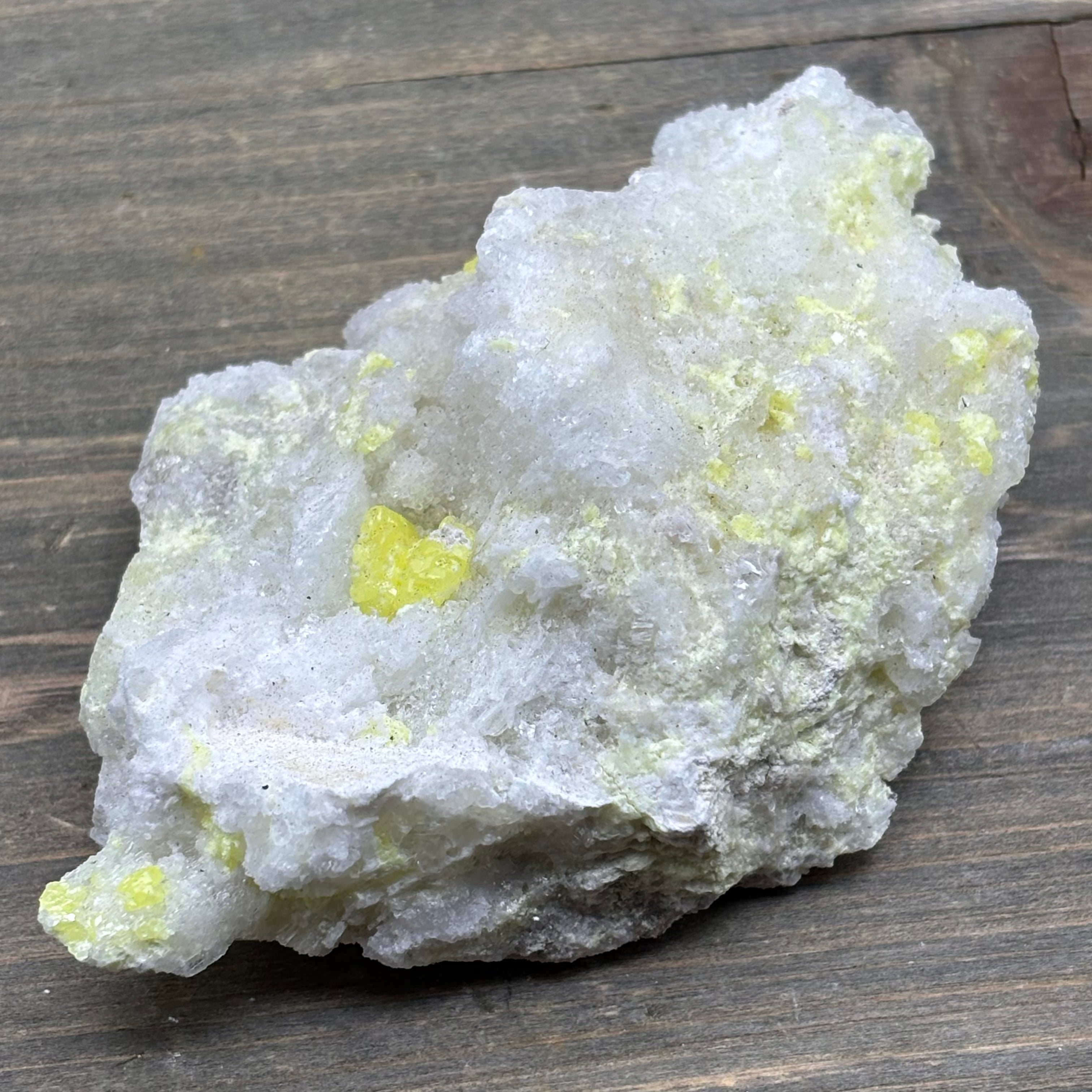 Sulfur on Quartz - 107