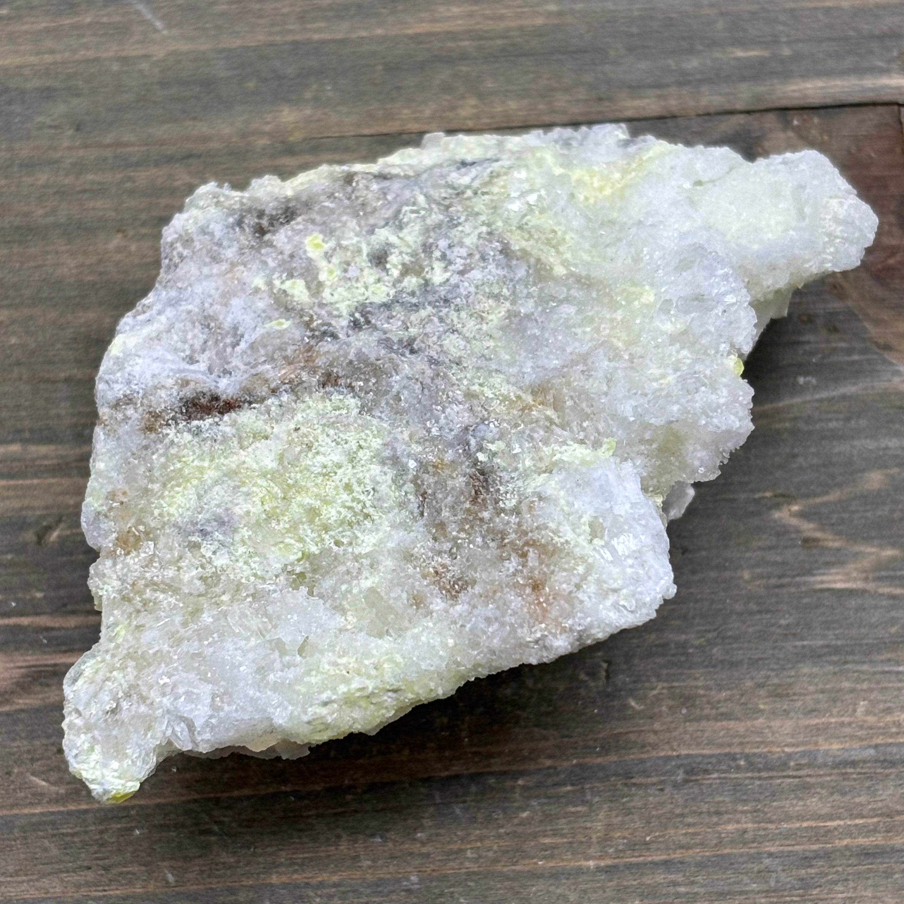 Sulfur on Quartz - 107