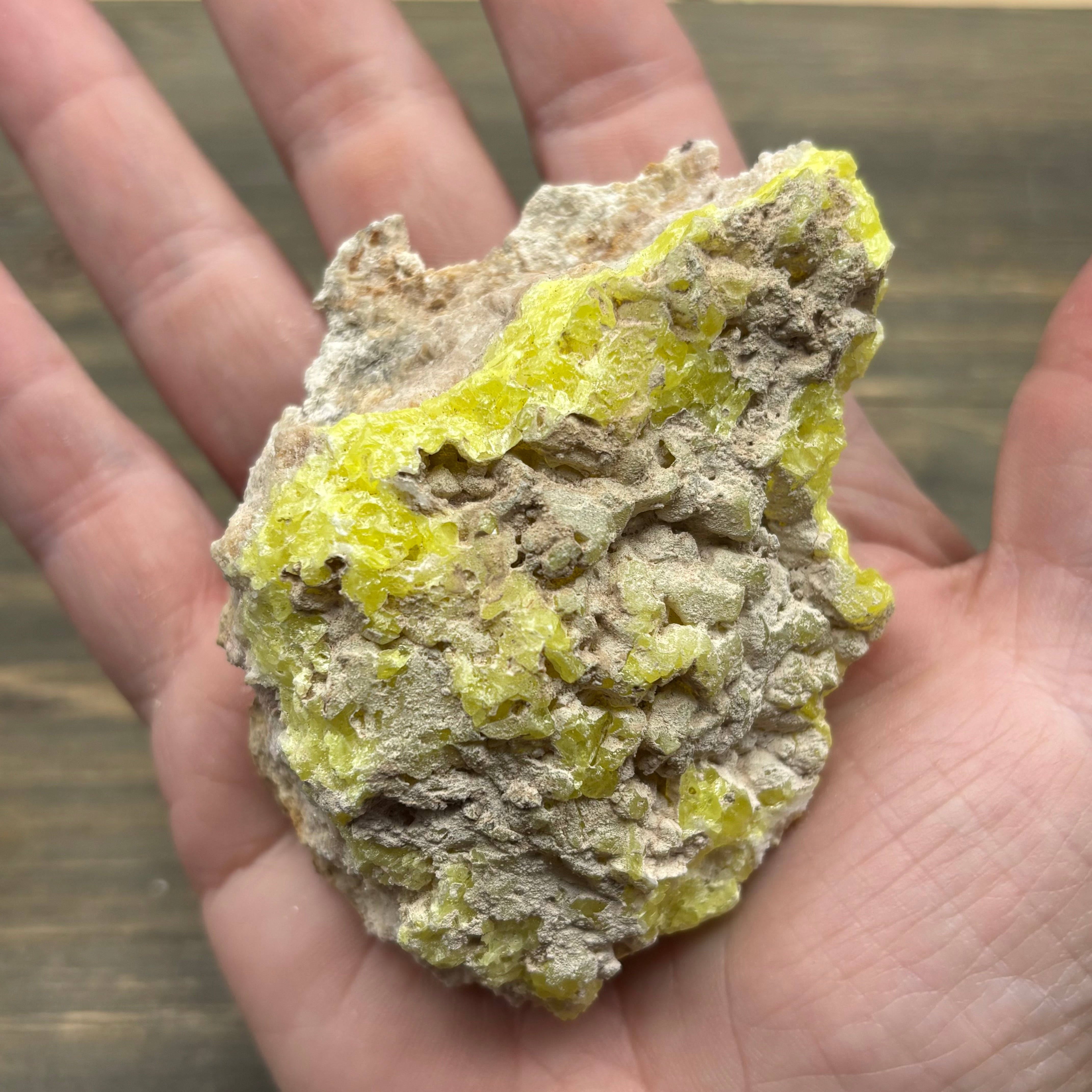 Sulfur on Quartz - 109