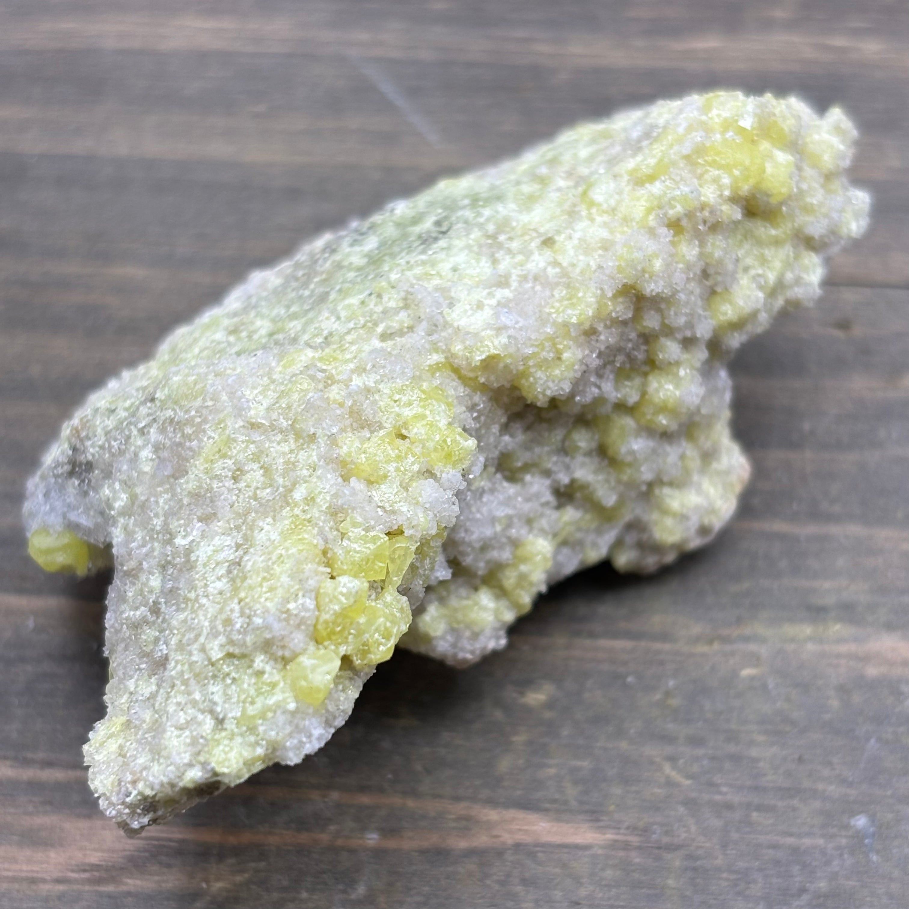 Sulfur on Quartz - 110