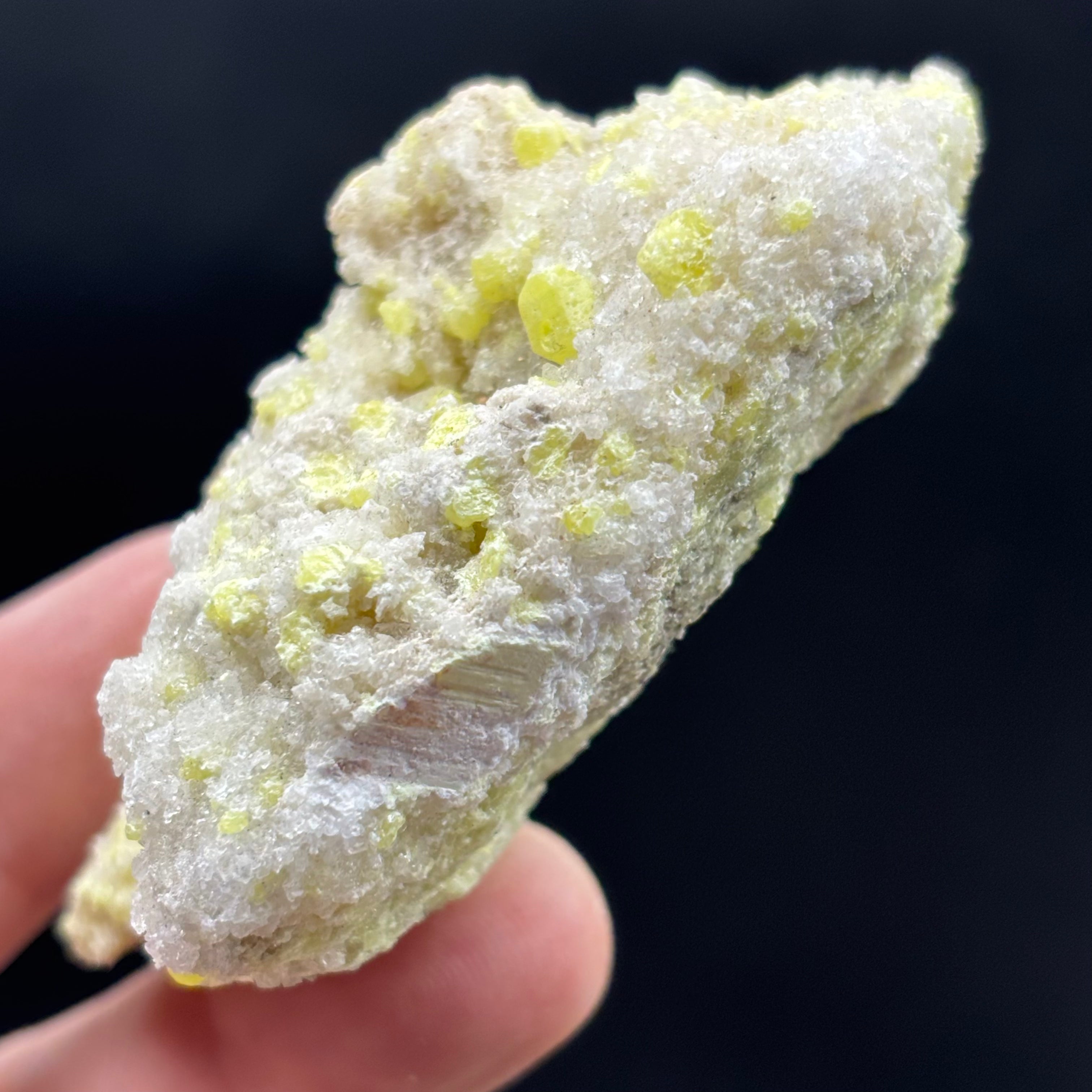 Sulfur on Quartz - 110