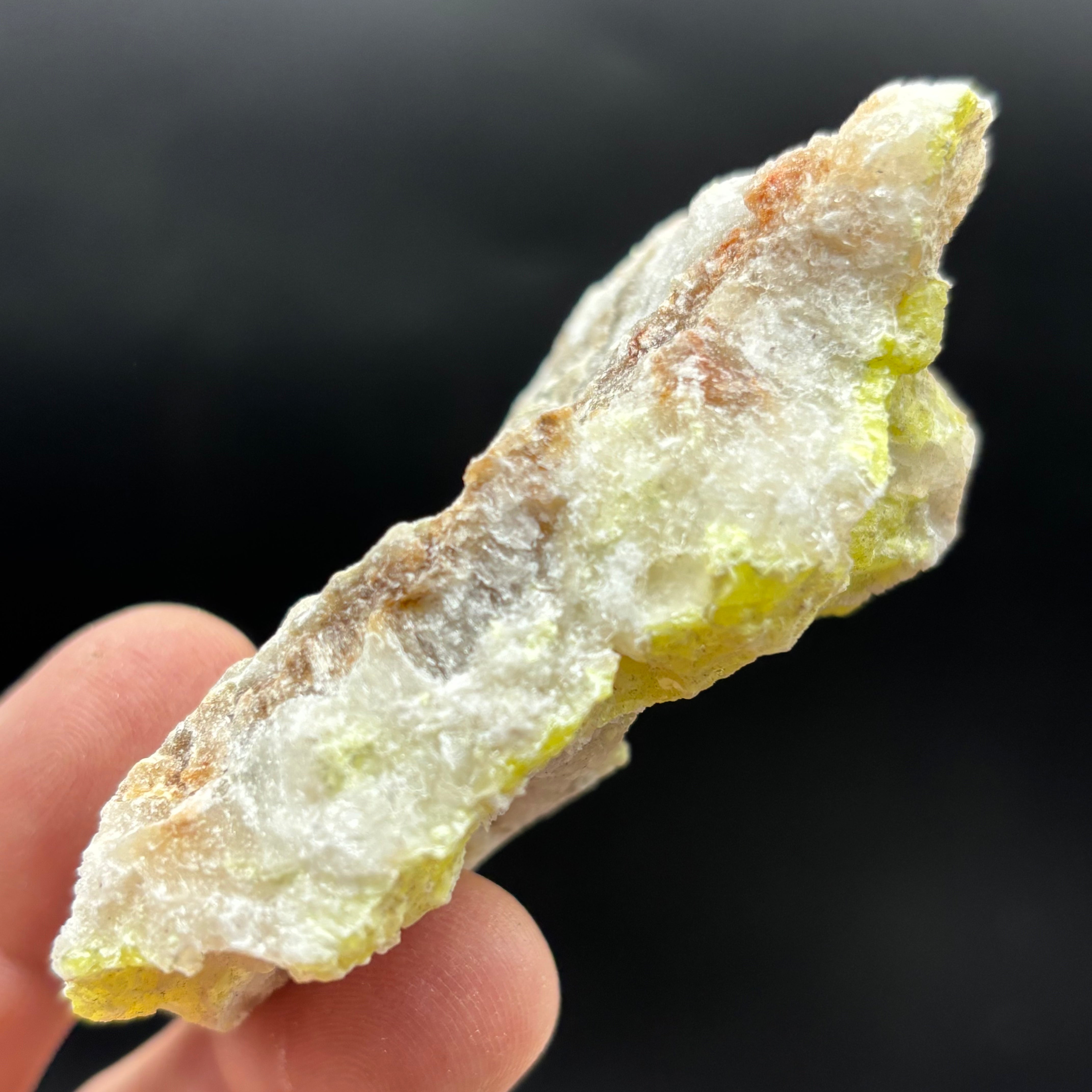 Sulfur on Quartz - 111