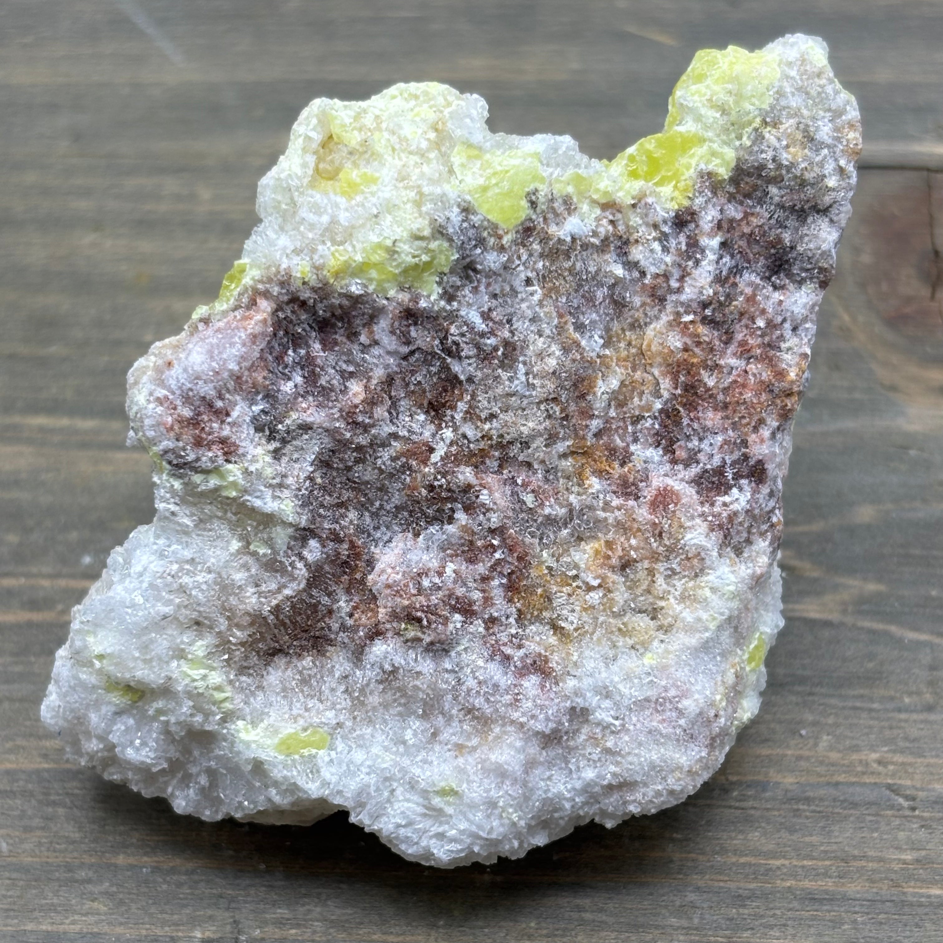 Sulfur on Quartz - 112