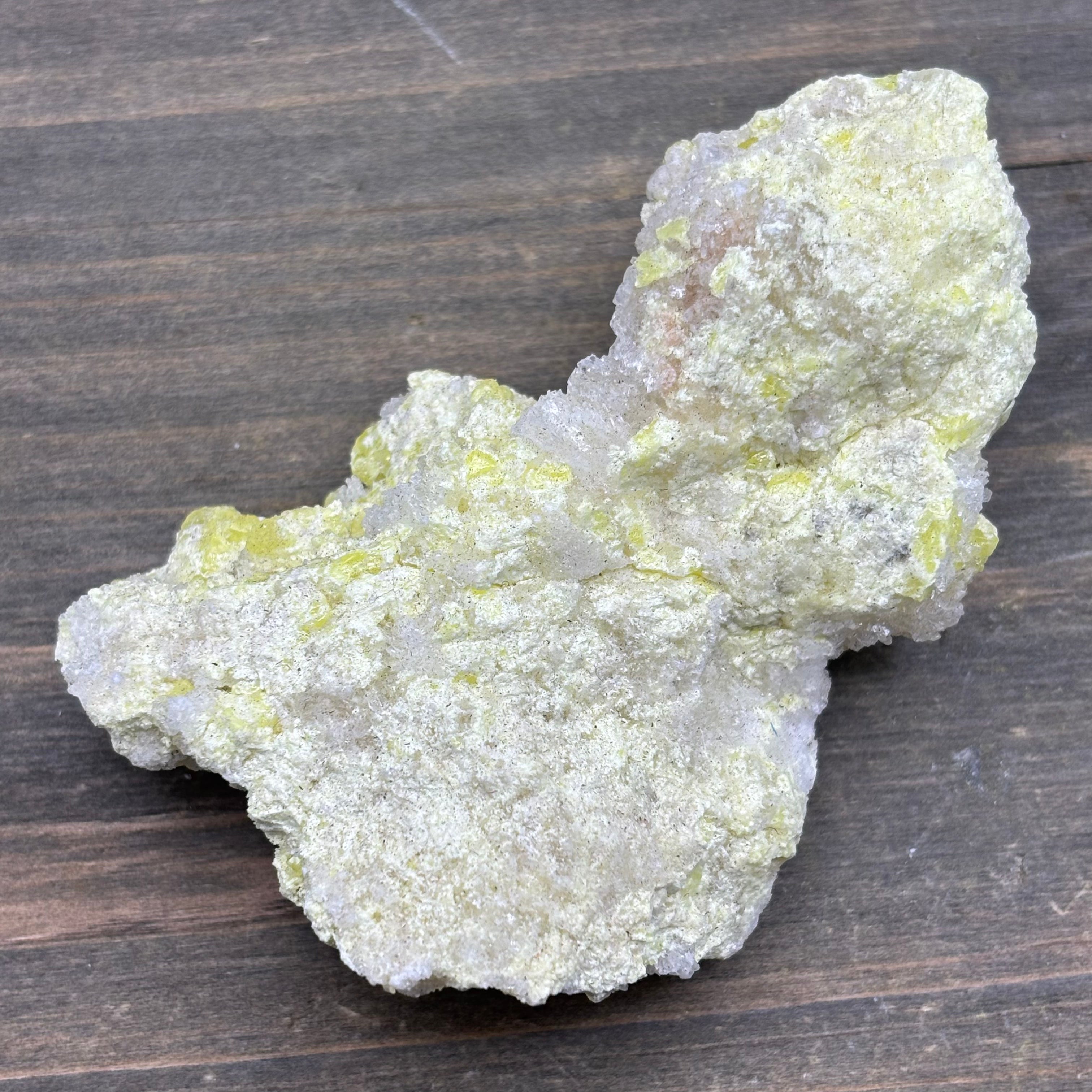 Sulfur on Quartz - 116