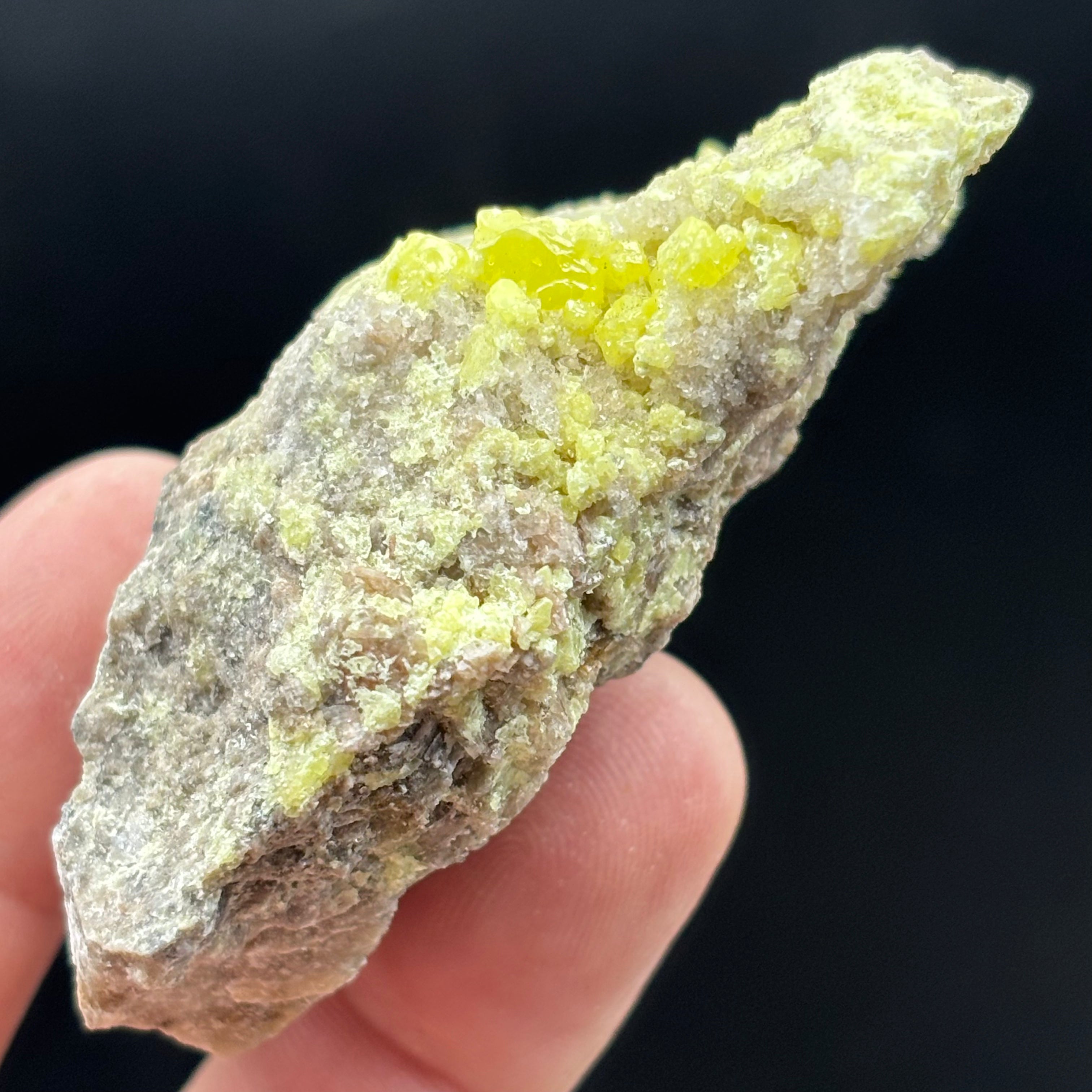 Sulfur on Quartz - 117