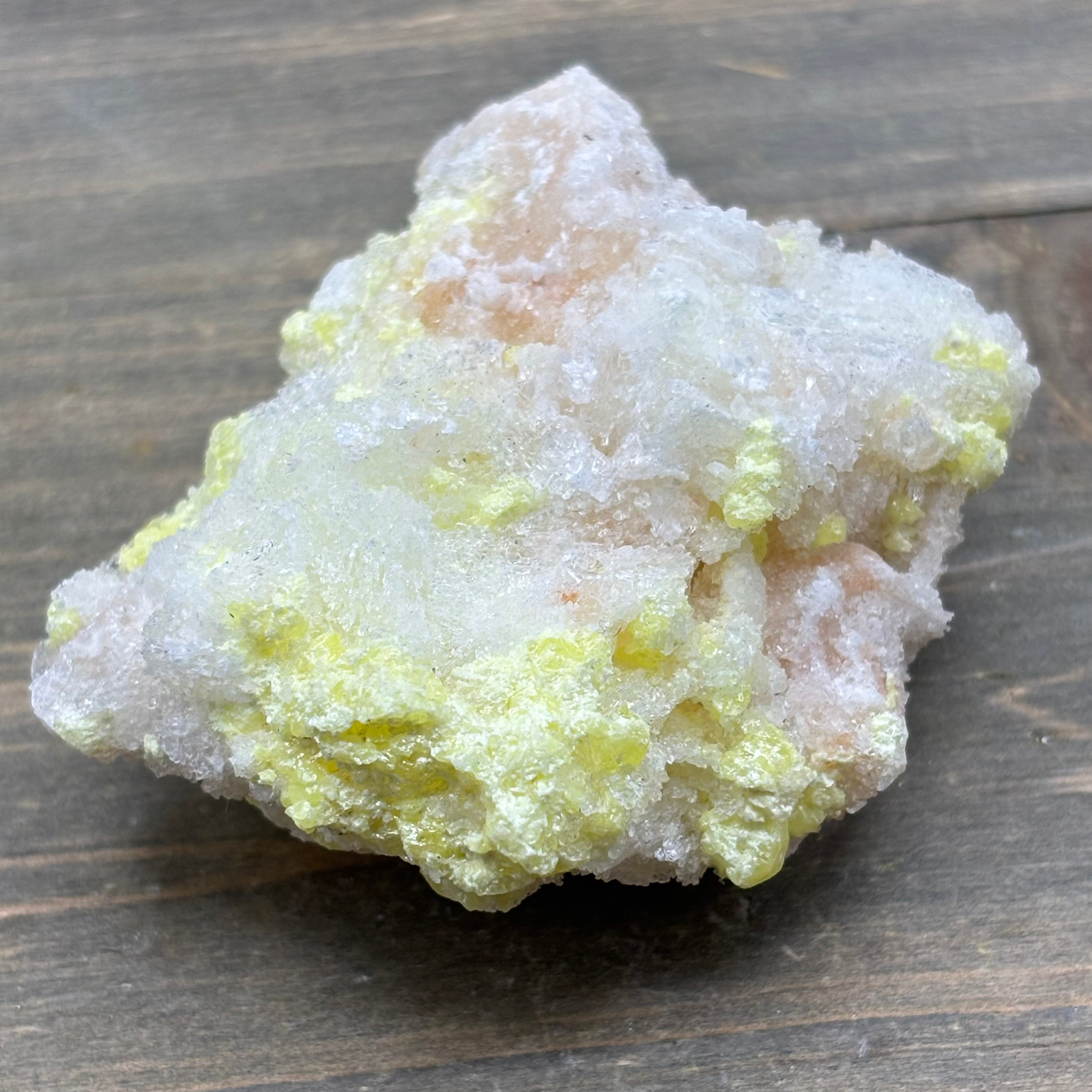 Sulfur on Quartz - 119