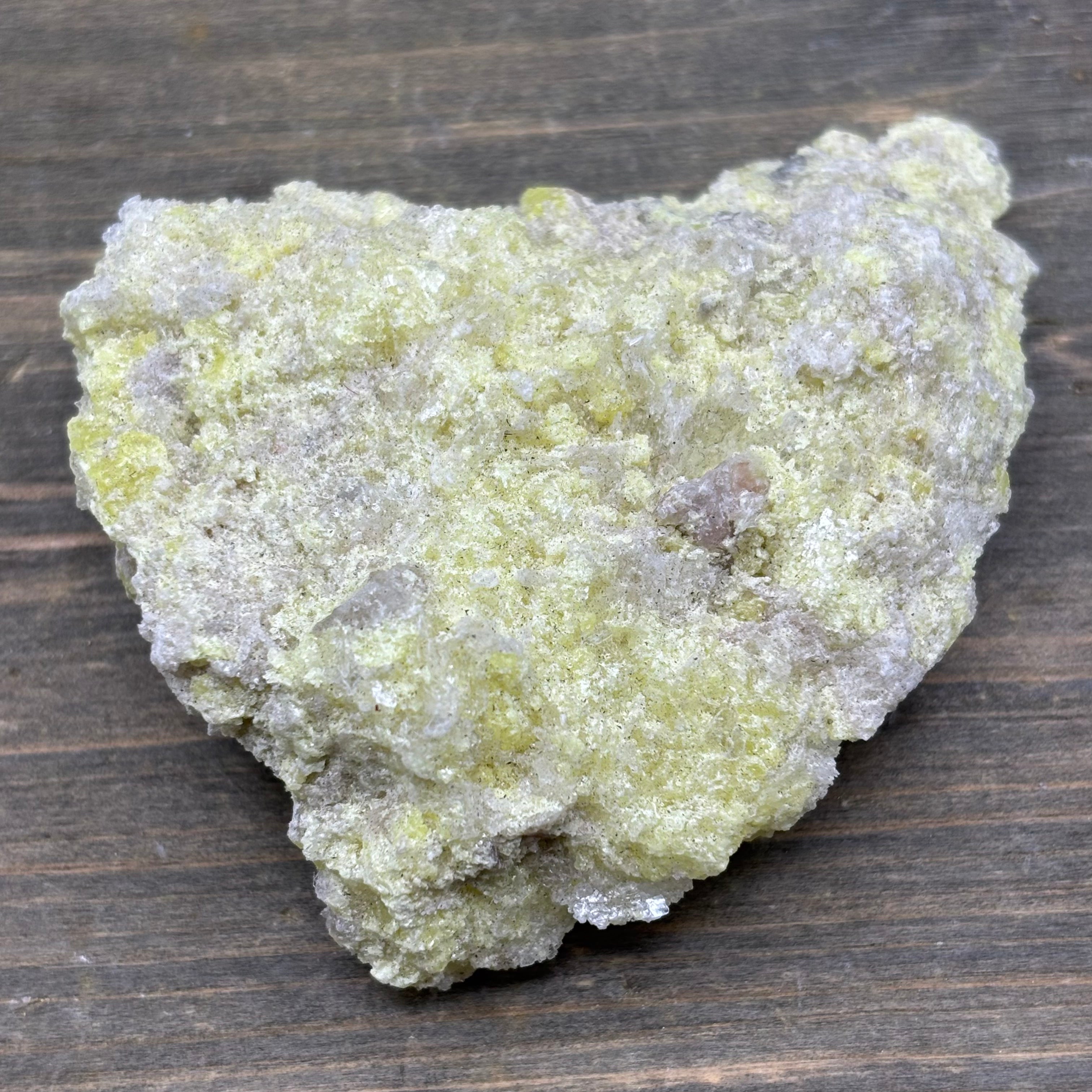 Sulfur on Quartz - 123