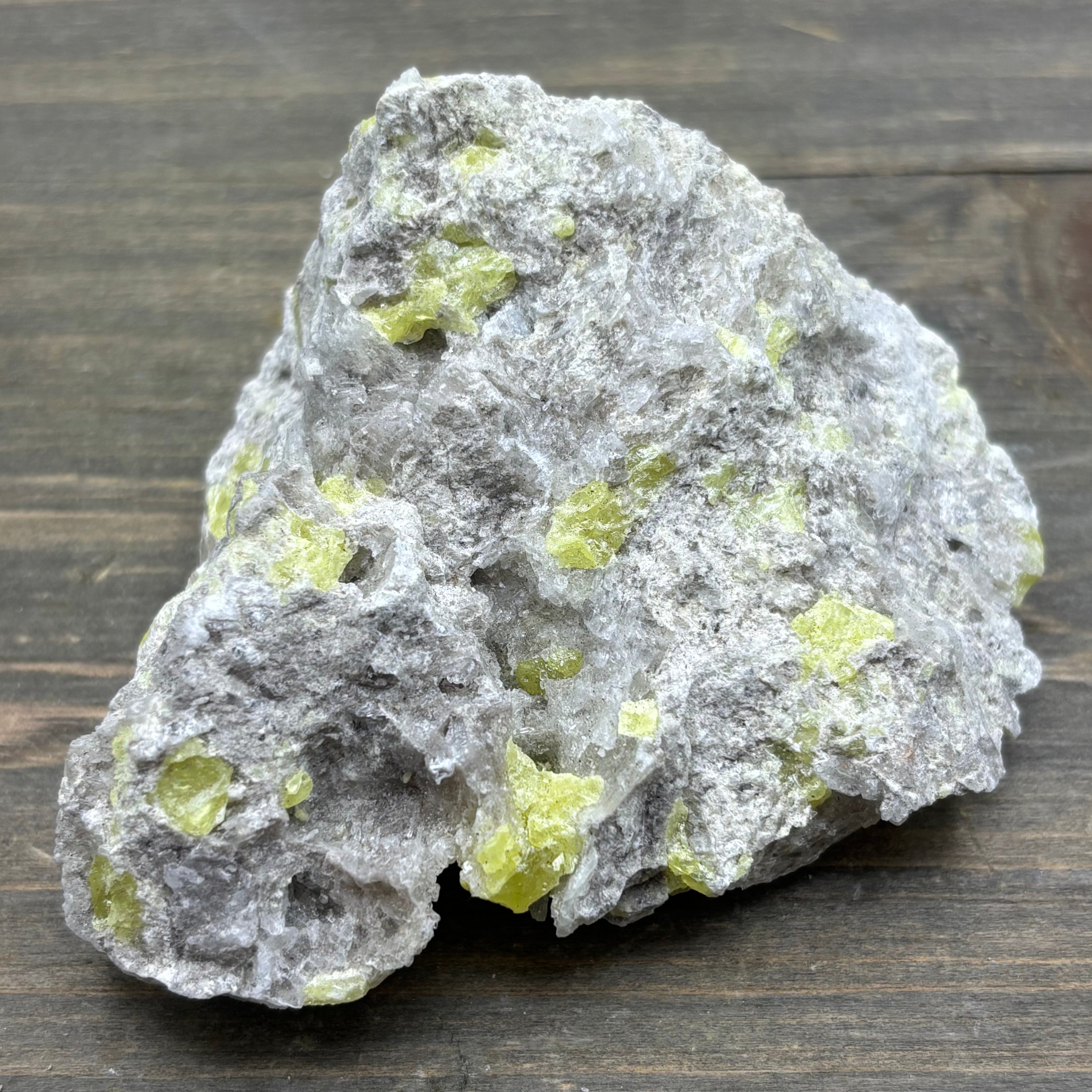 Sulfur on Quartz - 126