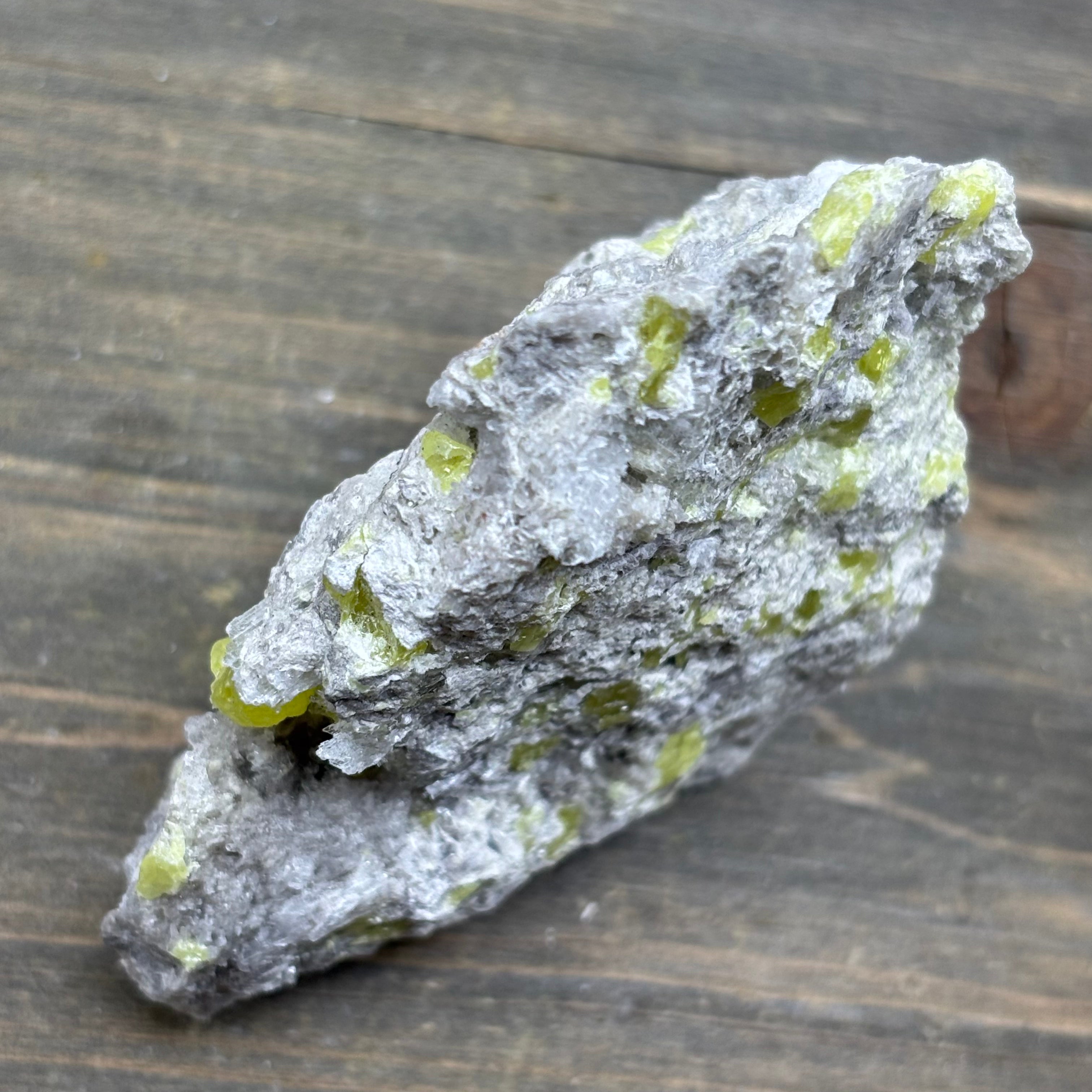 Sulfur on Quartz - 126