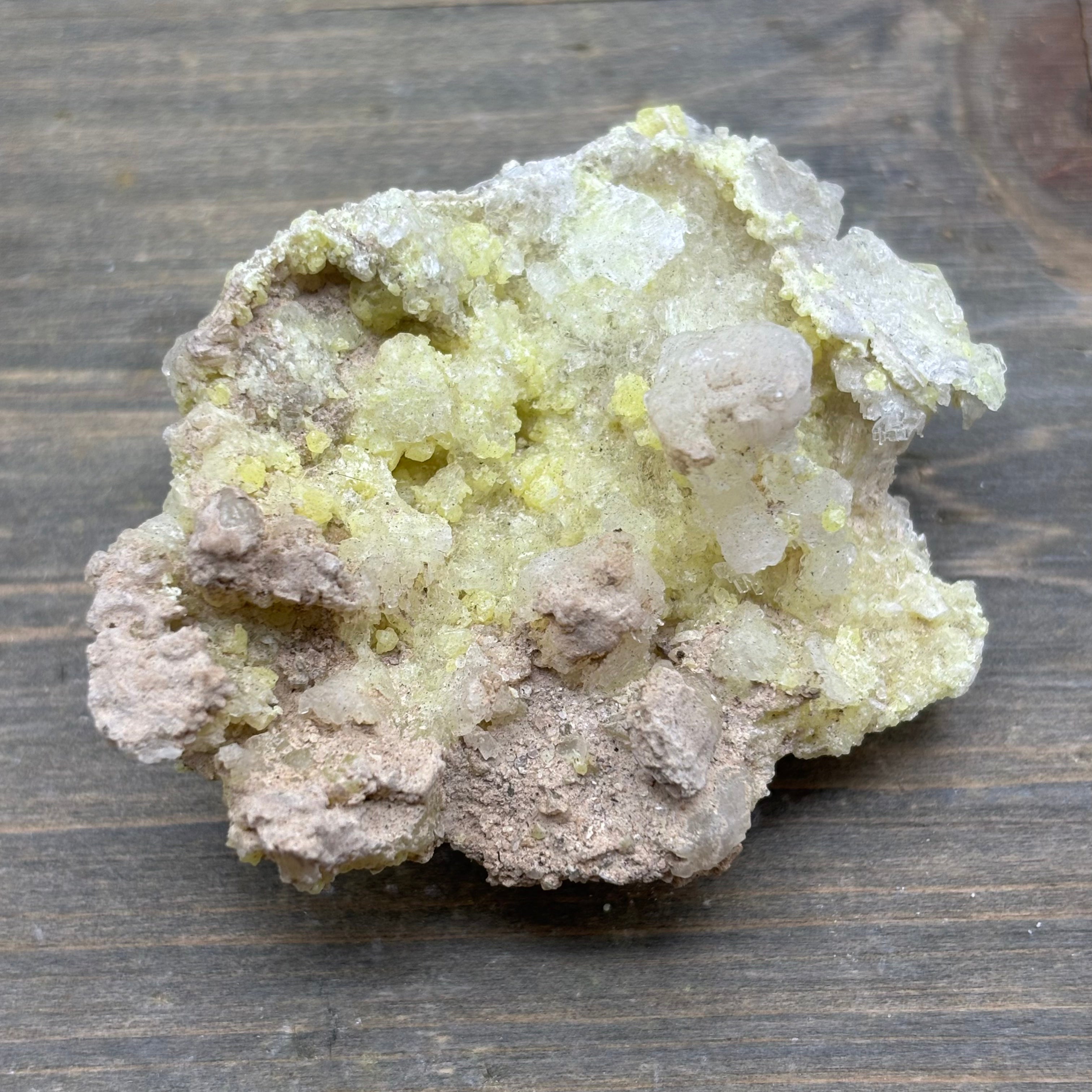 Sulfur on Quartz - 127