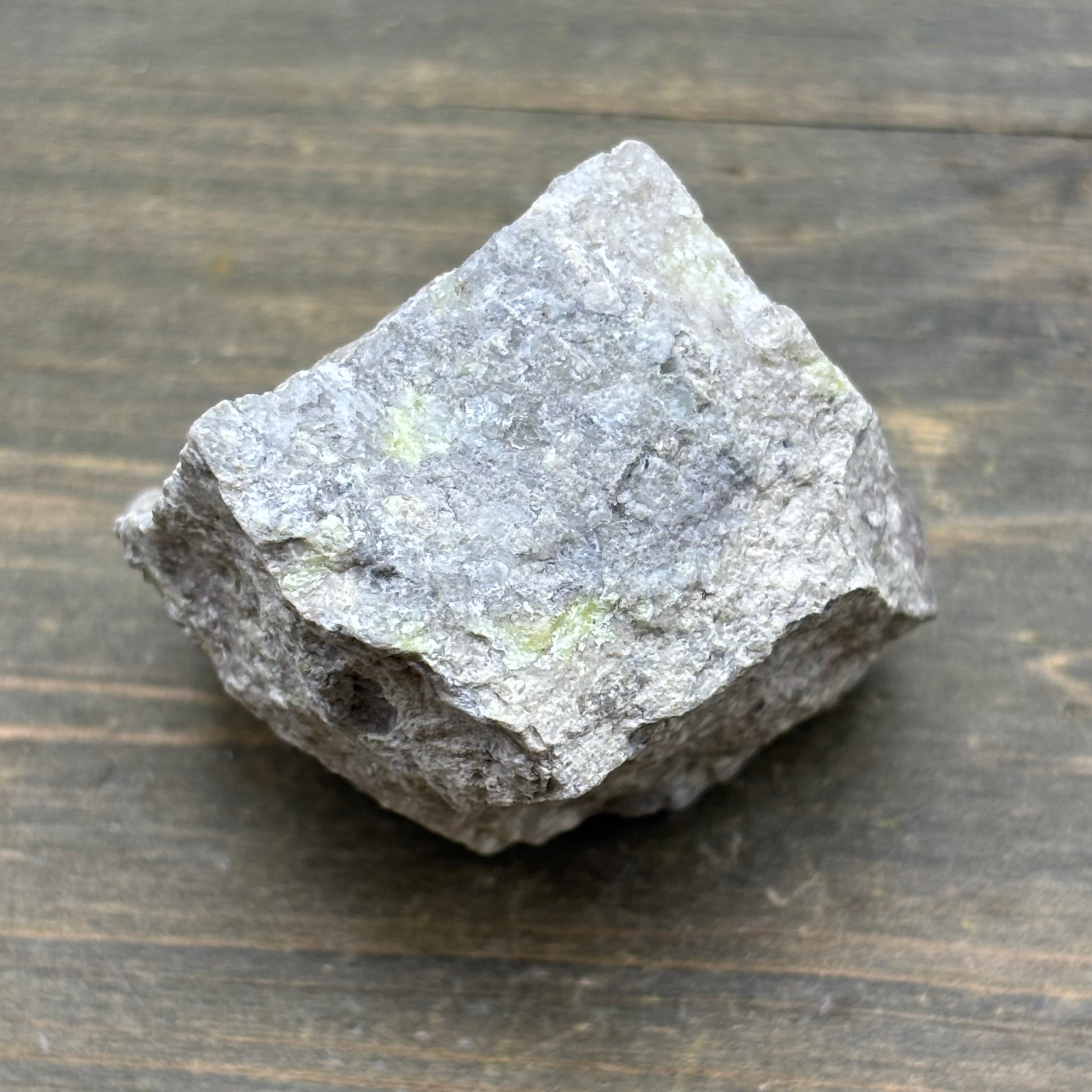 Sulfur on Quartz - 129