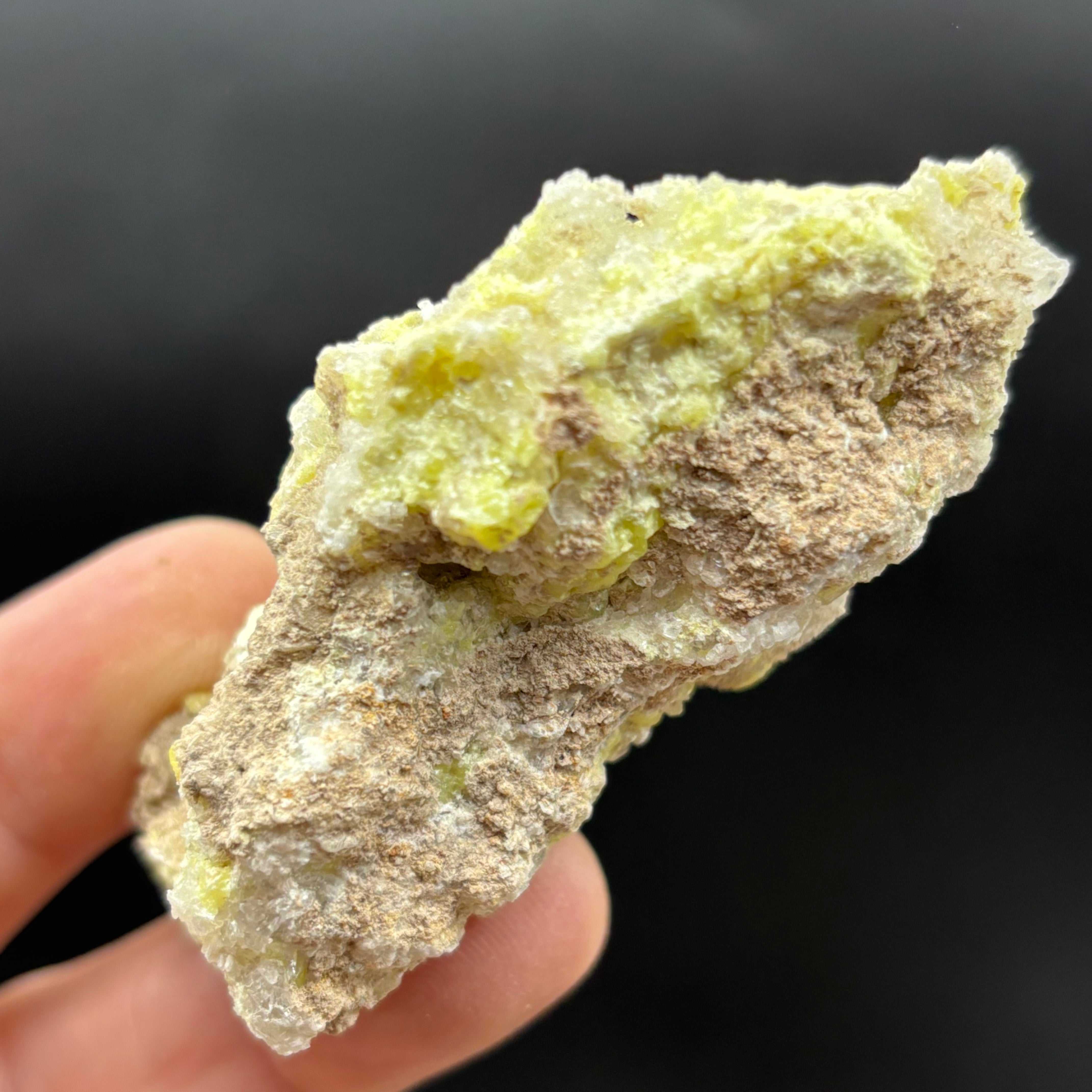 Sulfur on Quartz - 130