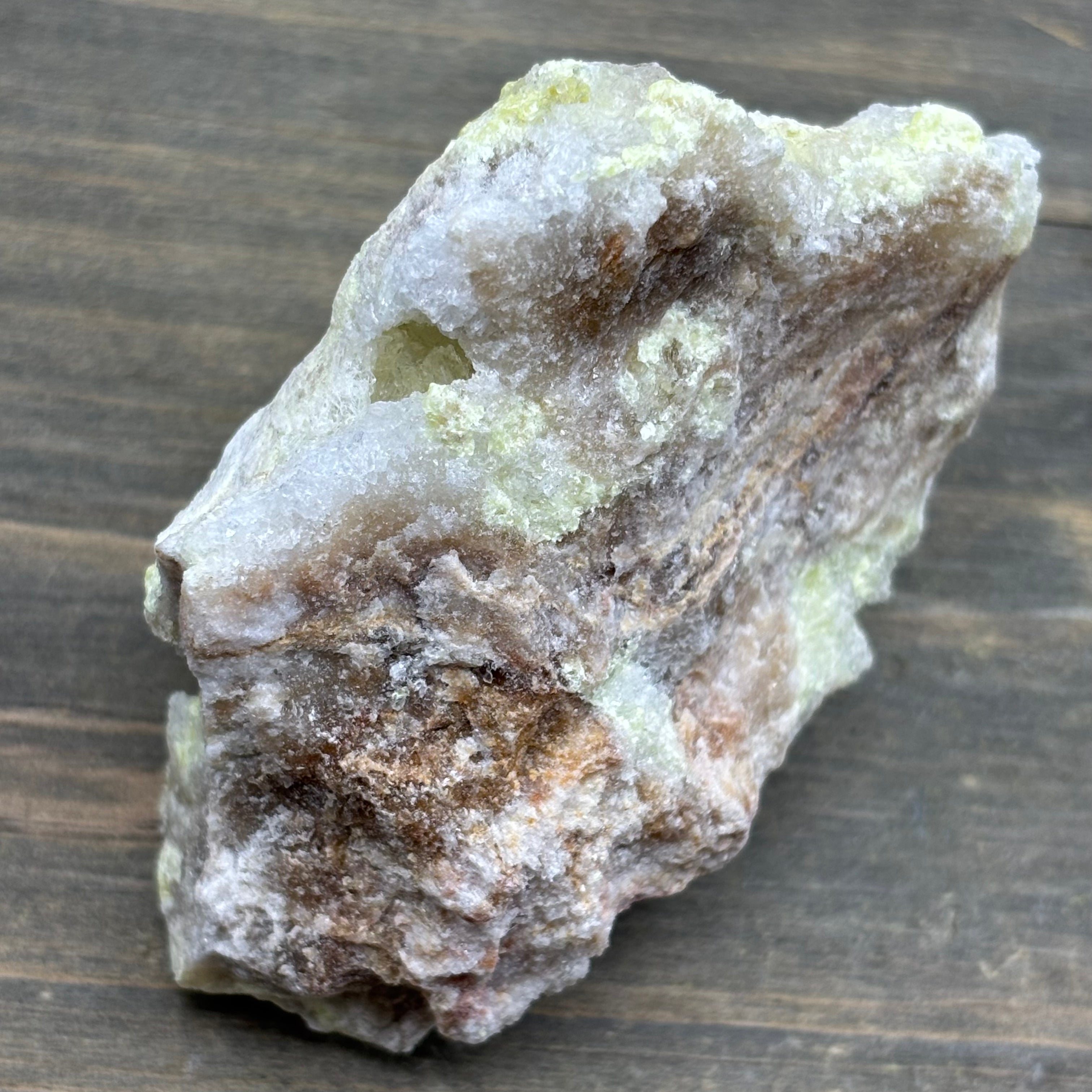 Sulfur on Quartz - 132