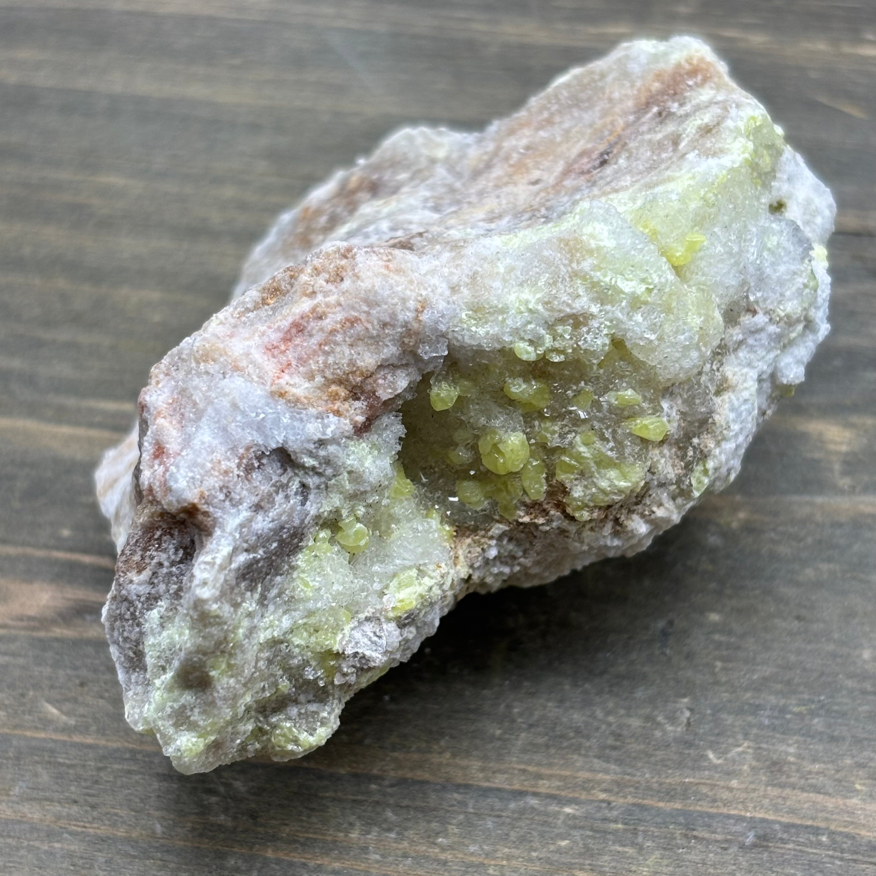 Sulfur on Quartz - 132