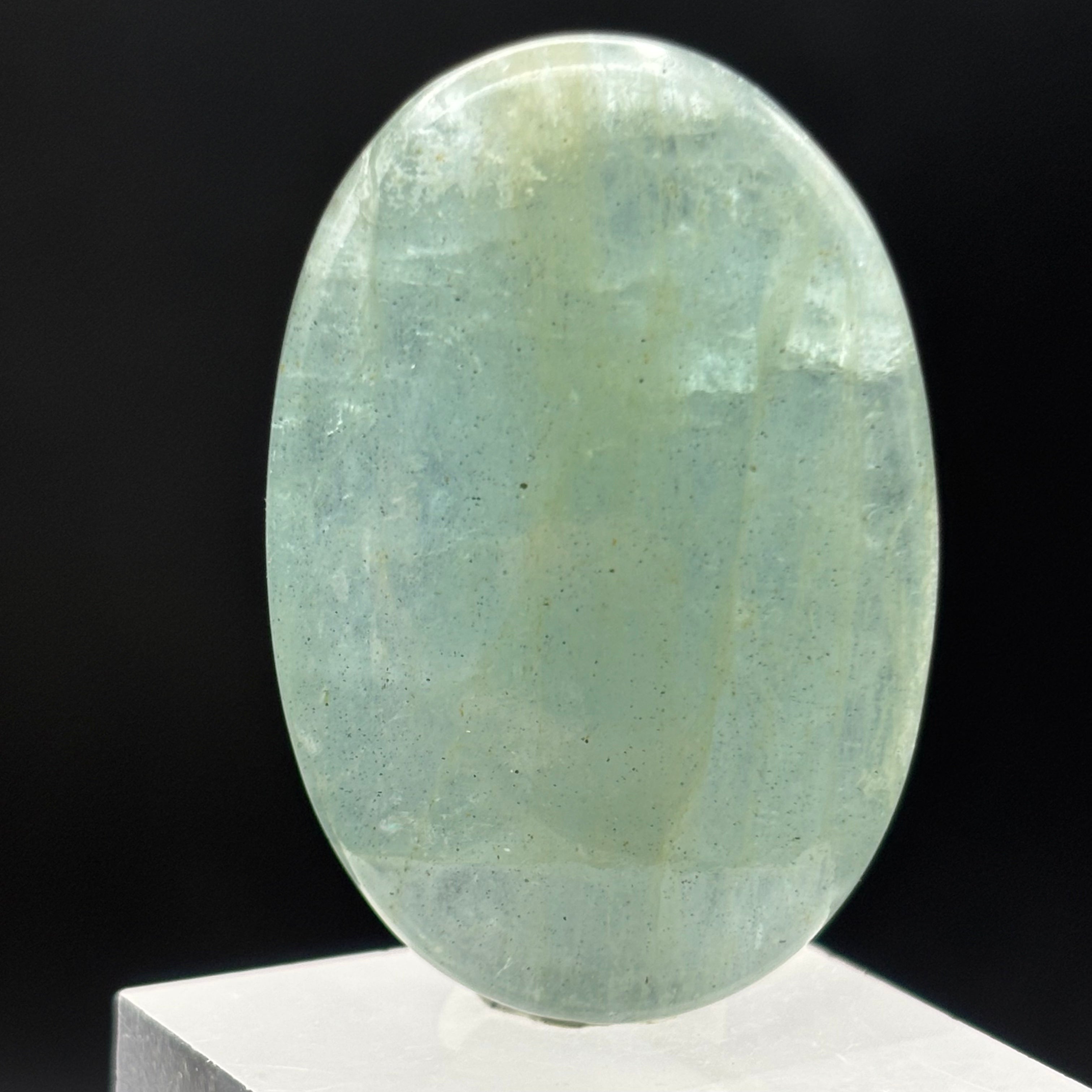 Aquamarine Magic Oval - 037