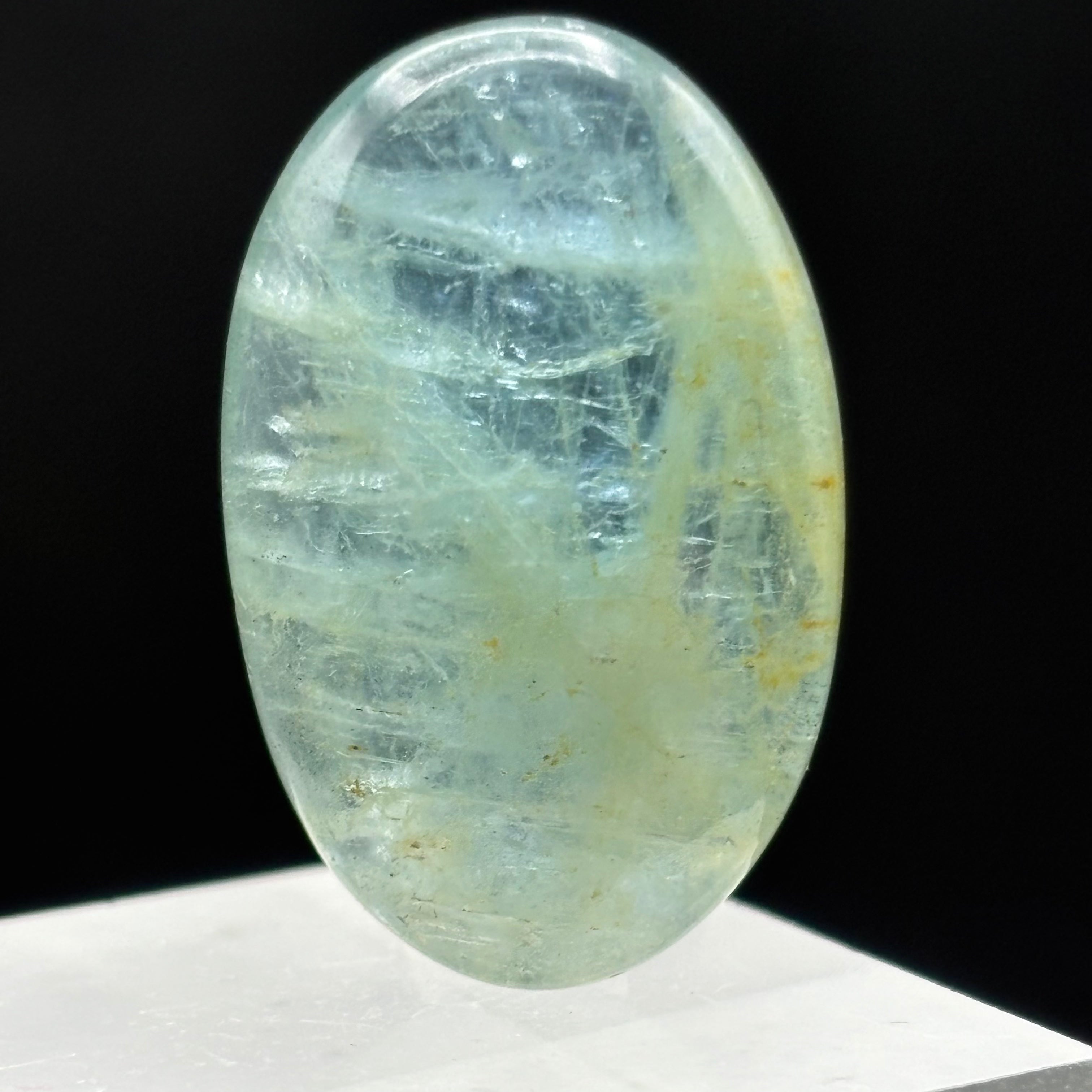 Aquamarine Magic Oval - 062