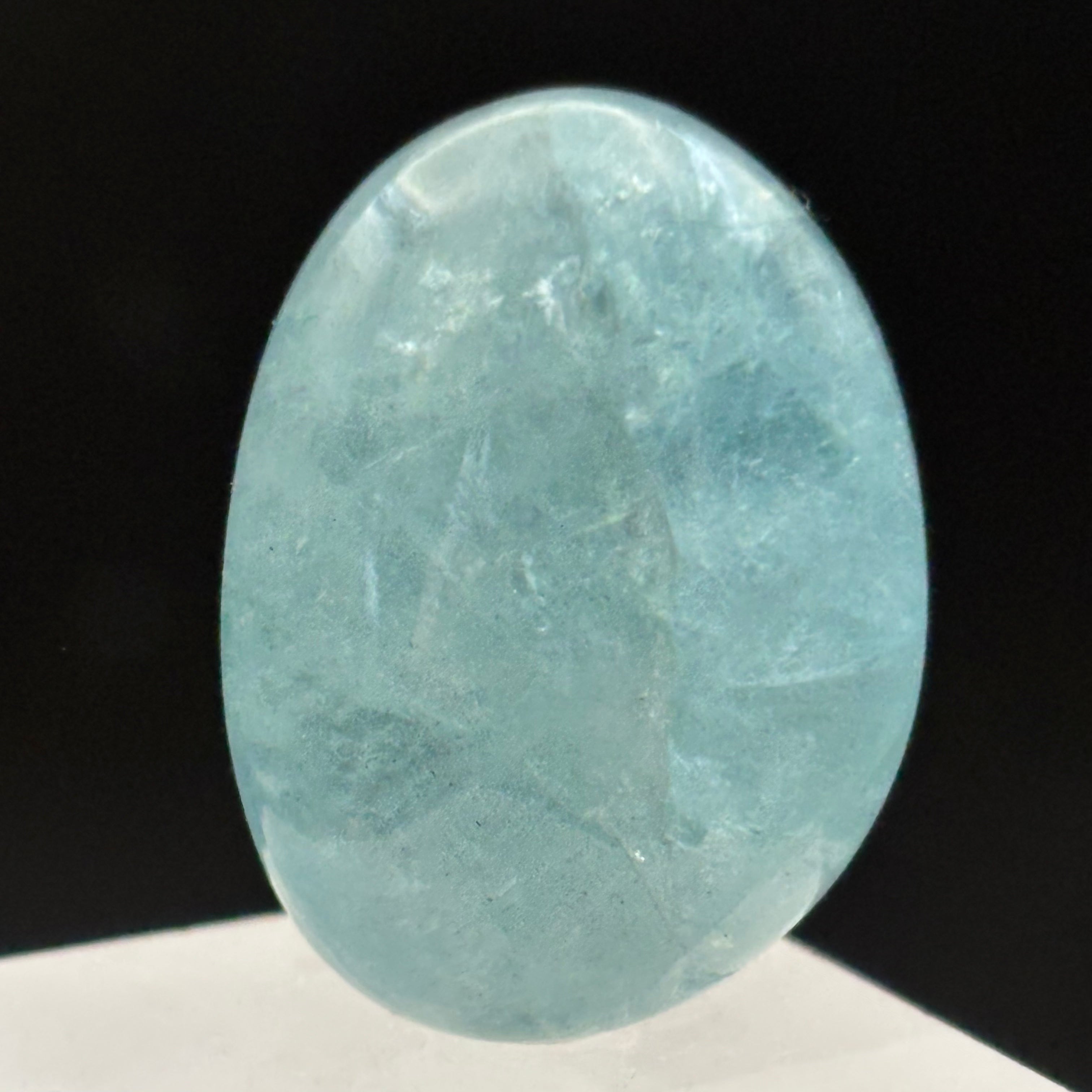 Aquamarine Magic Oval - 068