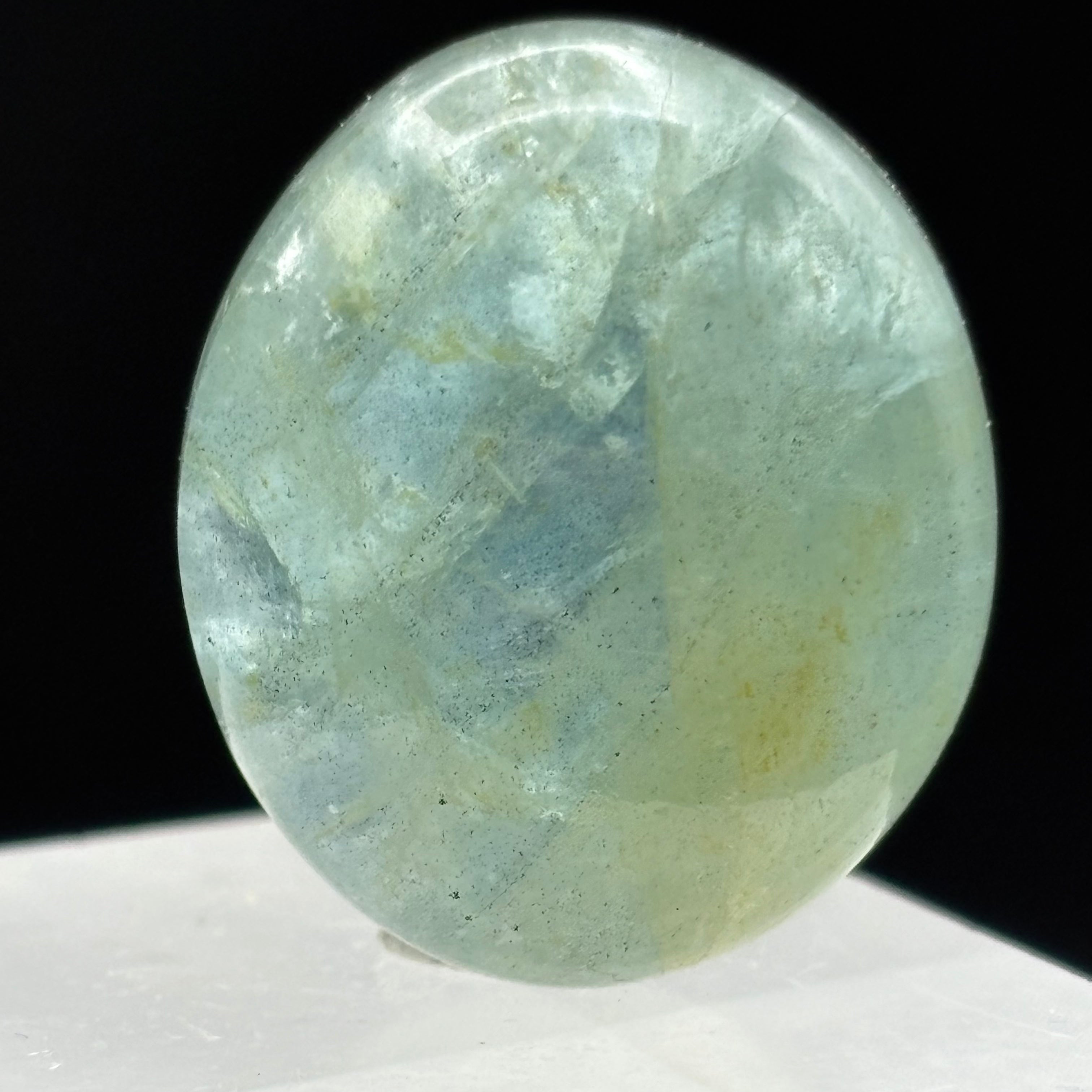 Aquamarine Magic Oval - 069