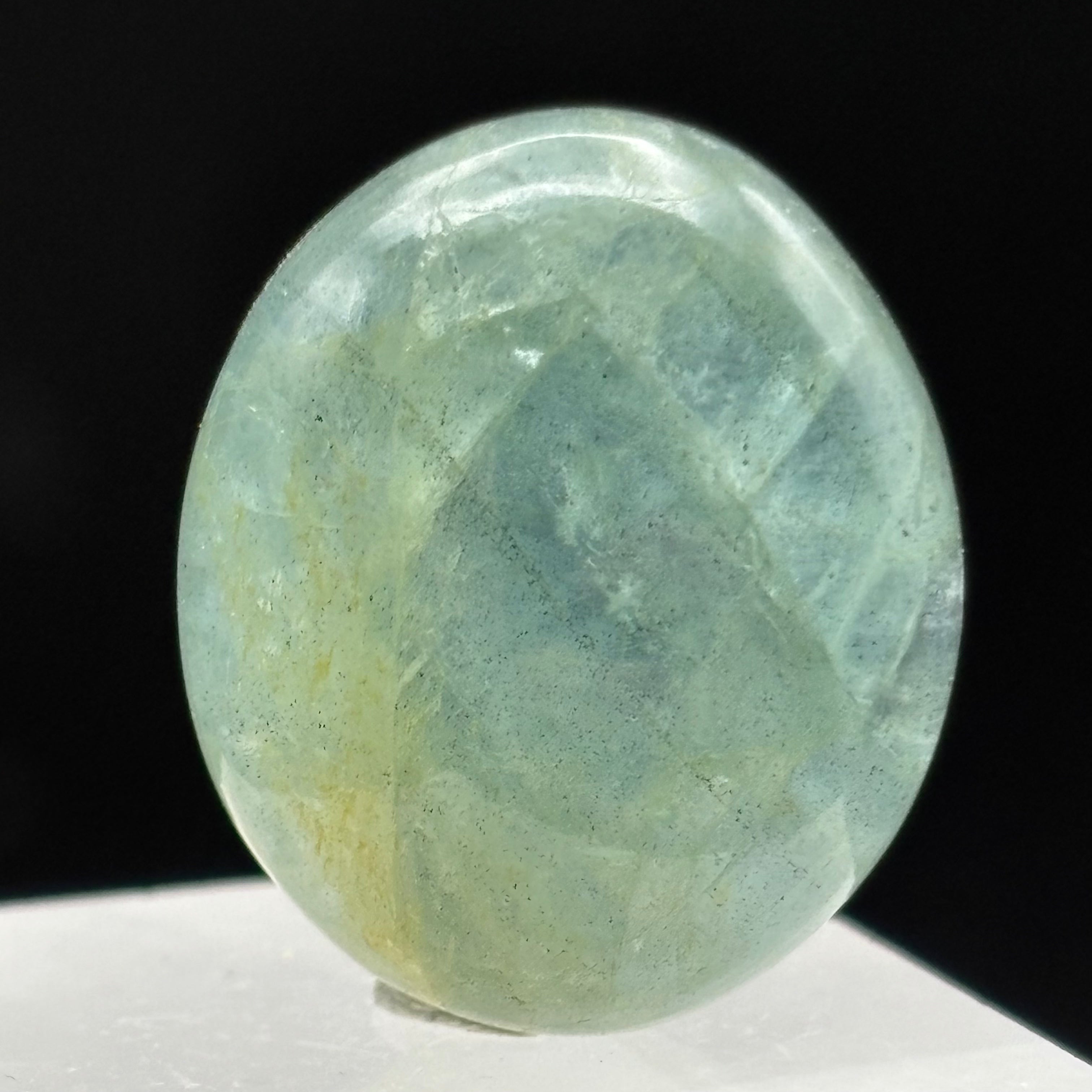 Aquamarine Magic Oval - 069