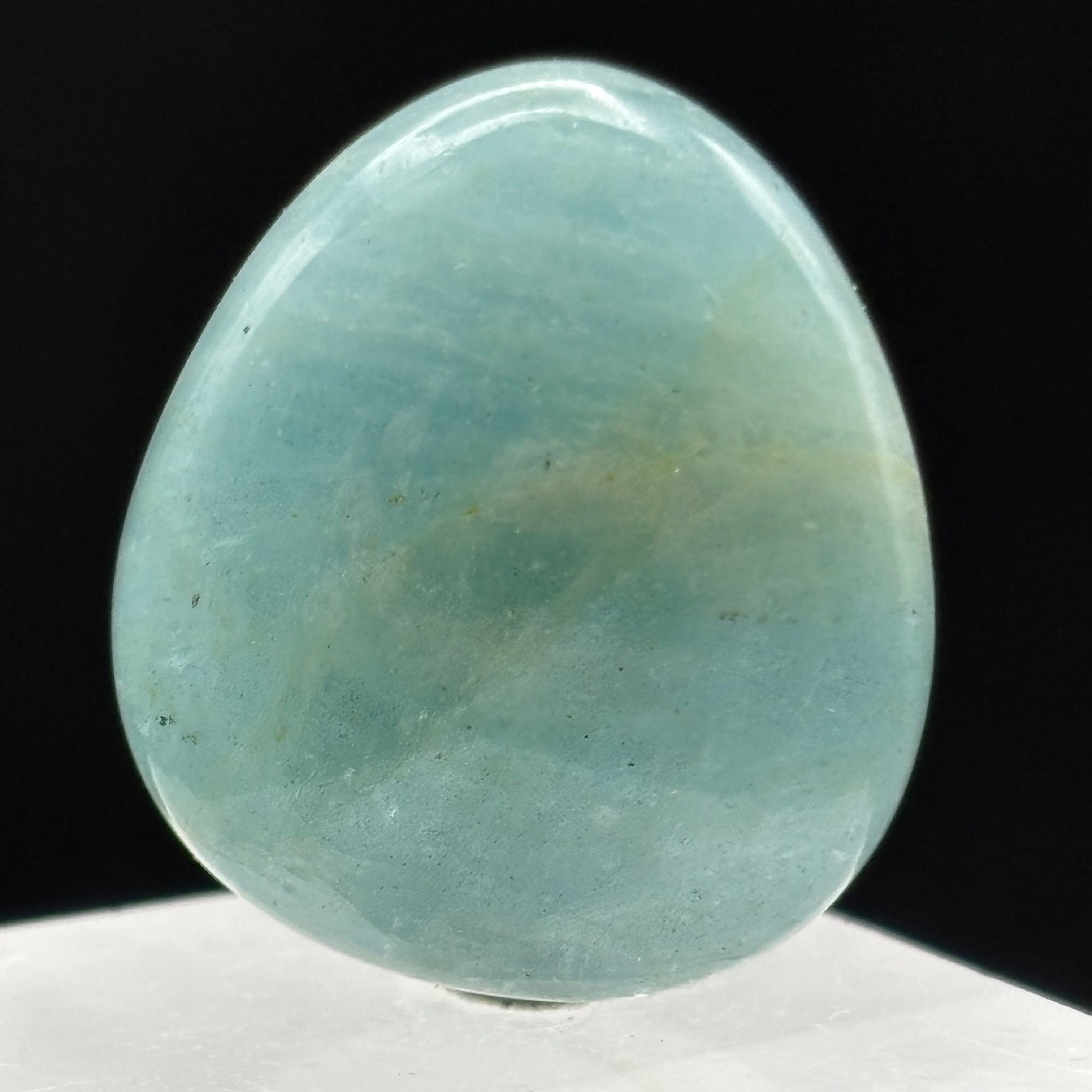 Aquamarine Magic Oval - 070