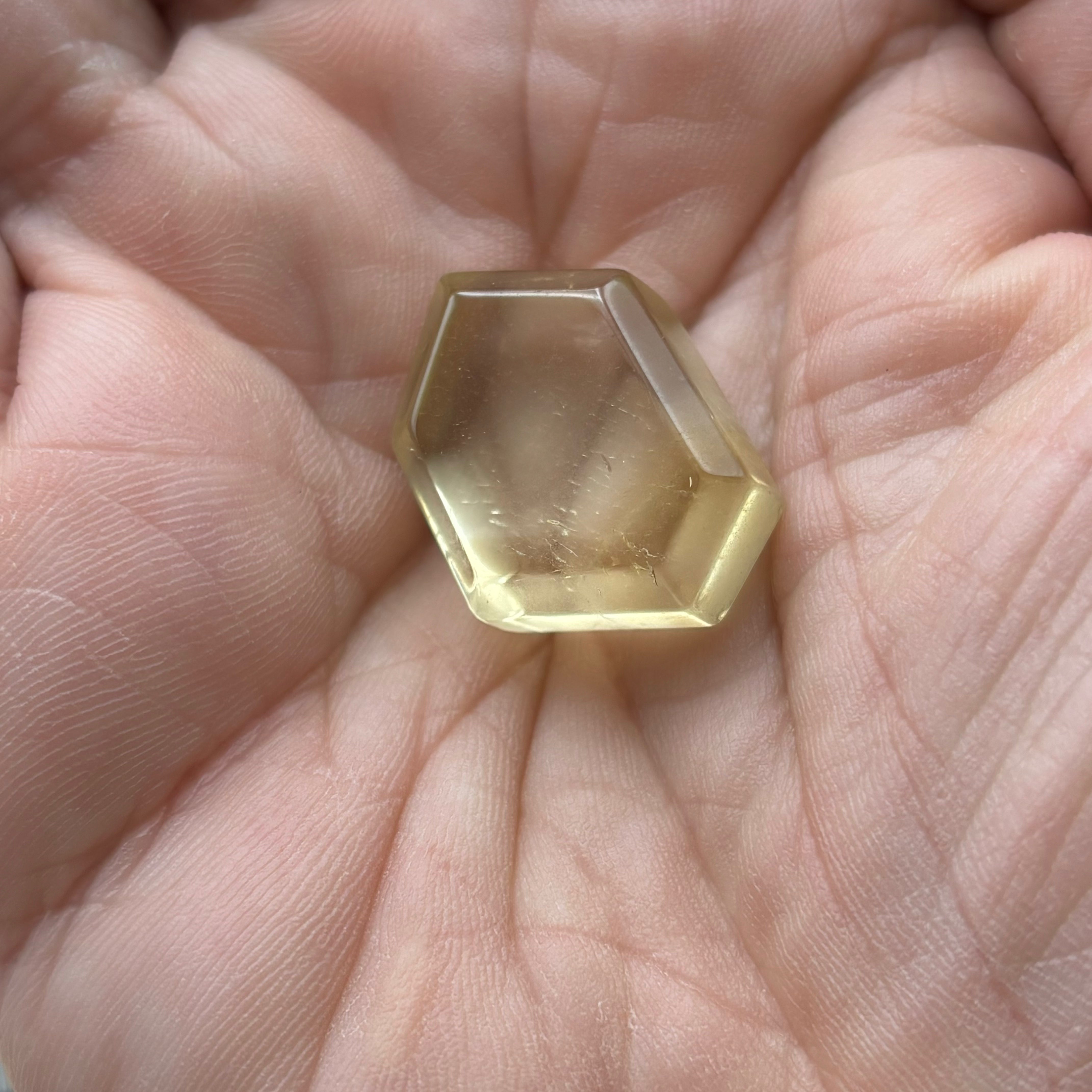 Citrine Crystal Cross-Section - 009