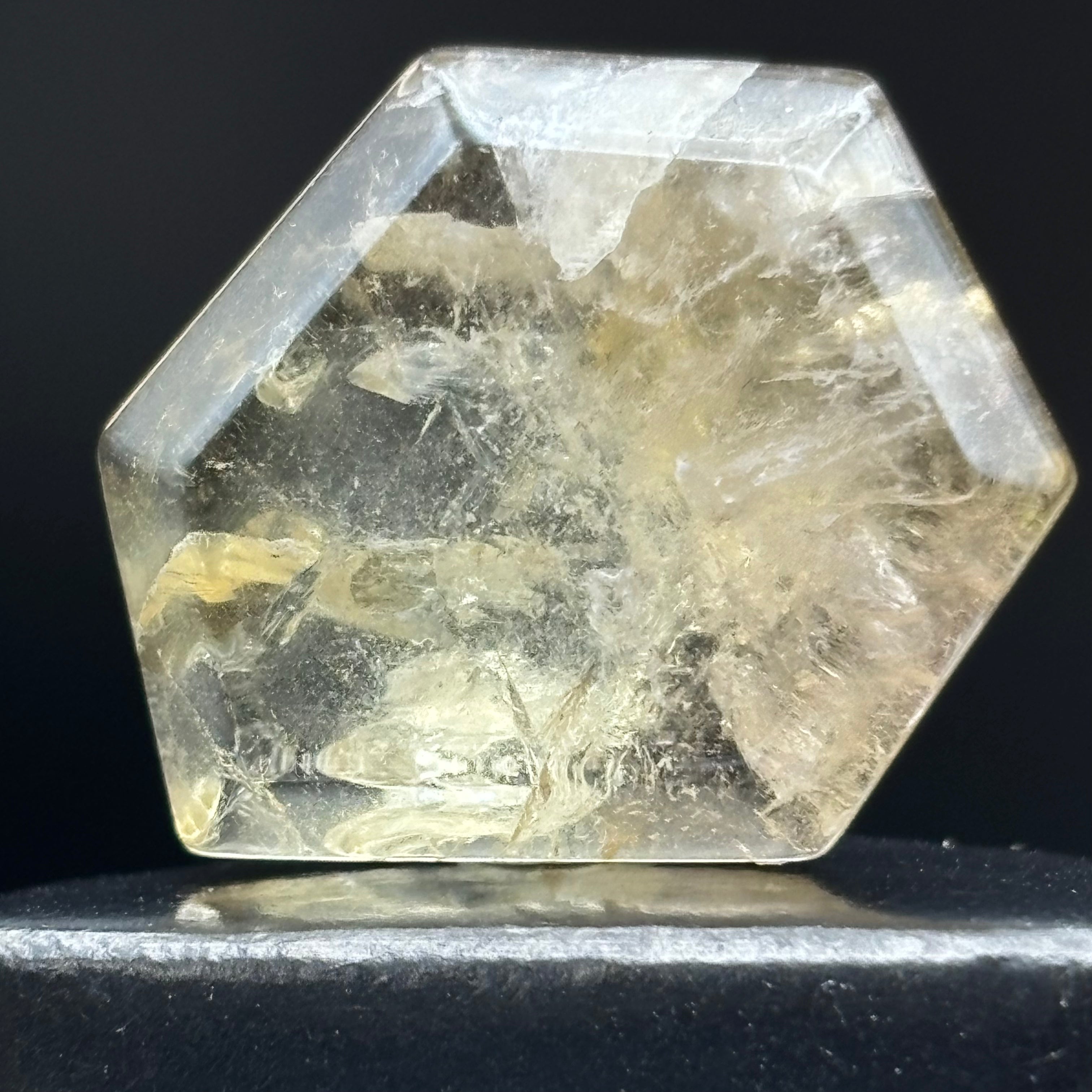 Citrine Crystal Cross-Section - 016