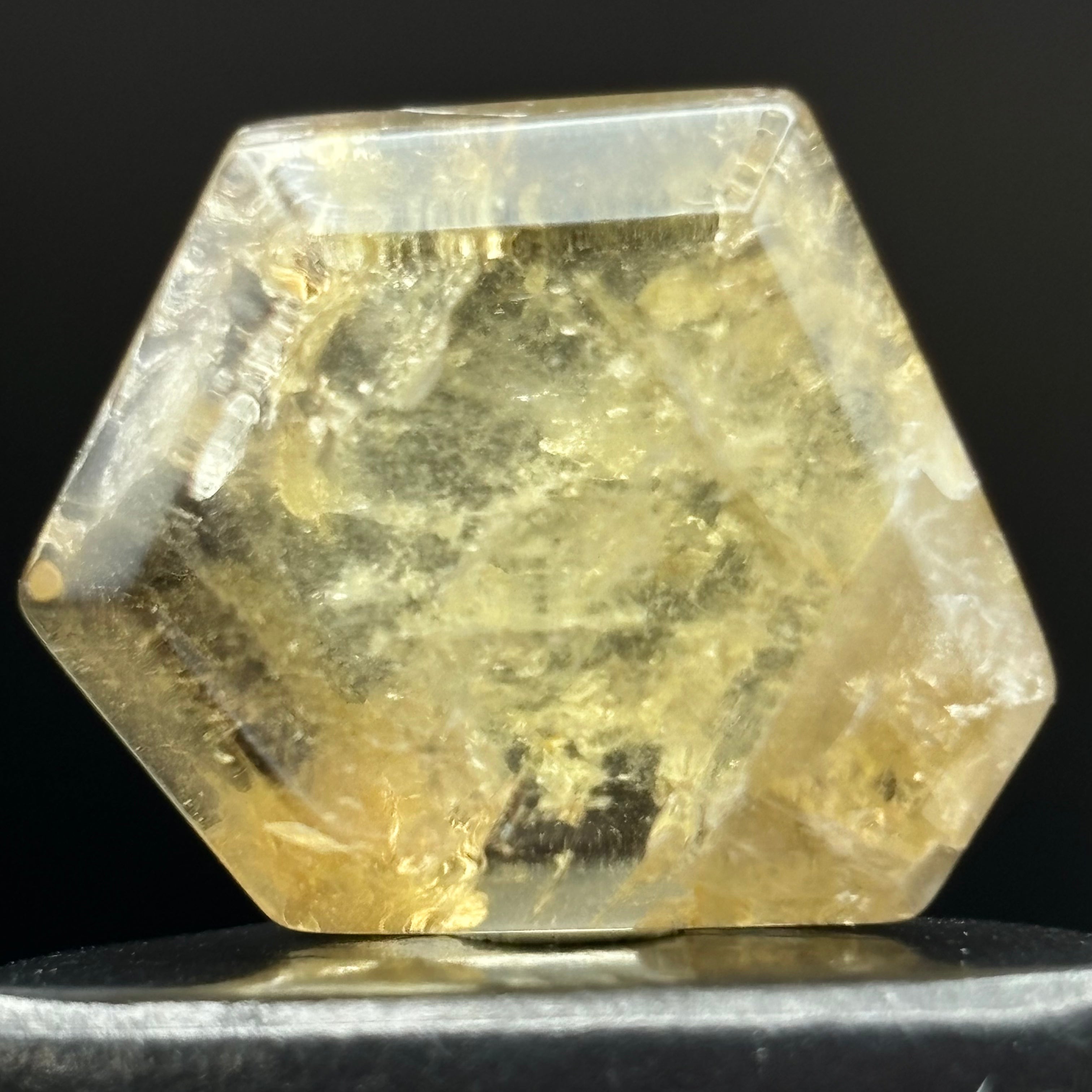 Citrine Crystal Cross-Section - 047